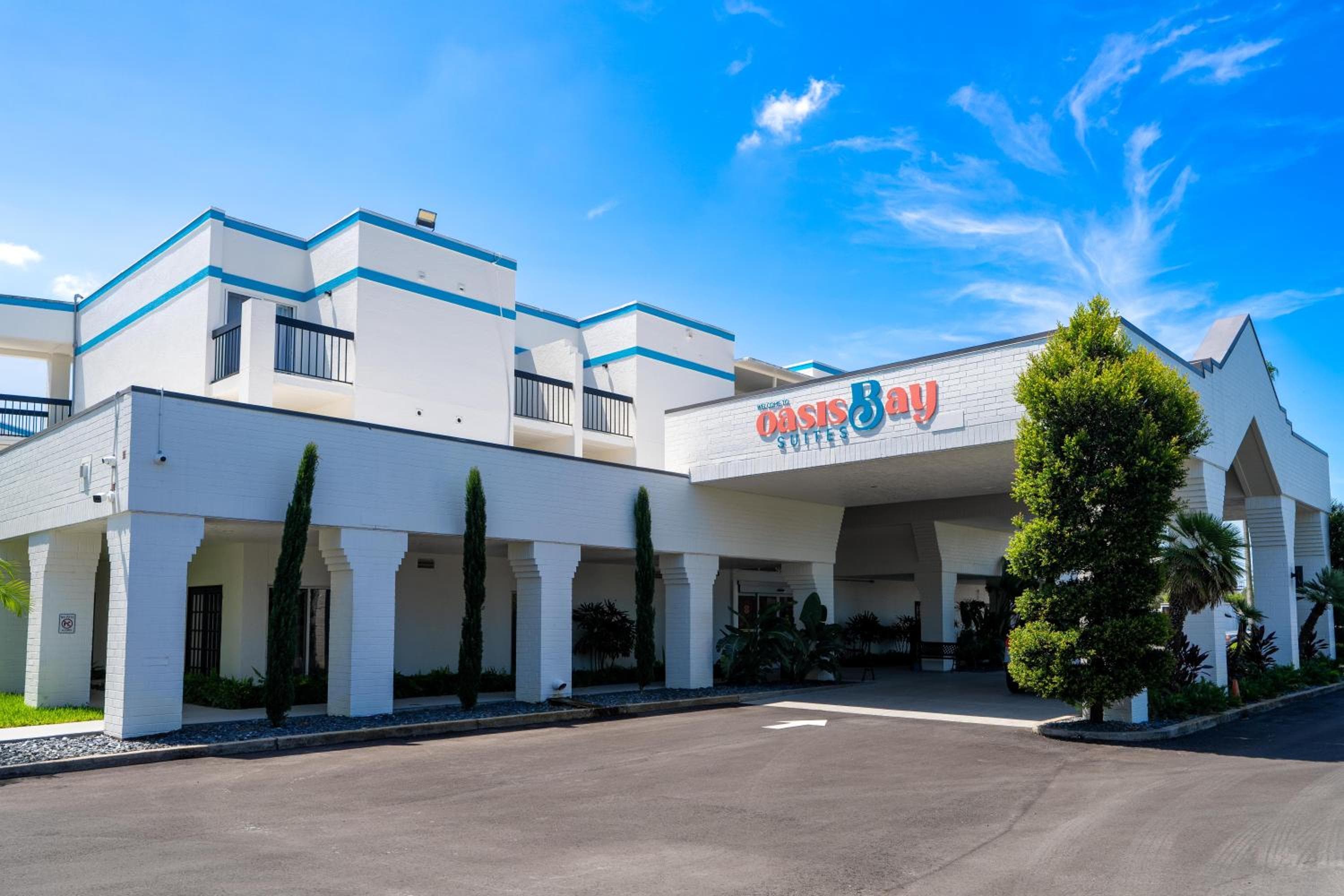 OASIS BAY SUITES, Tampa, Busch Gardens, USF — 1