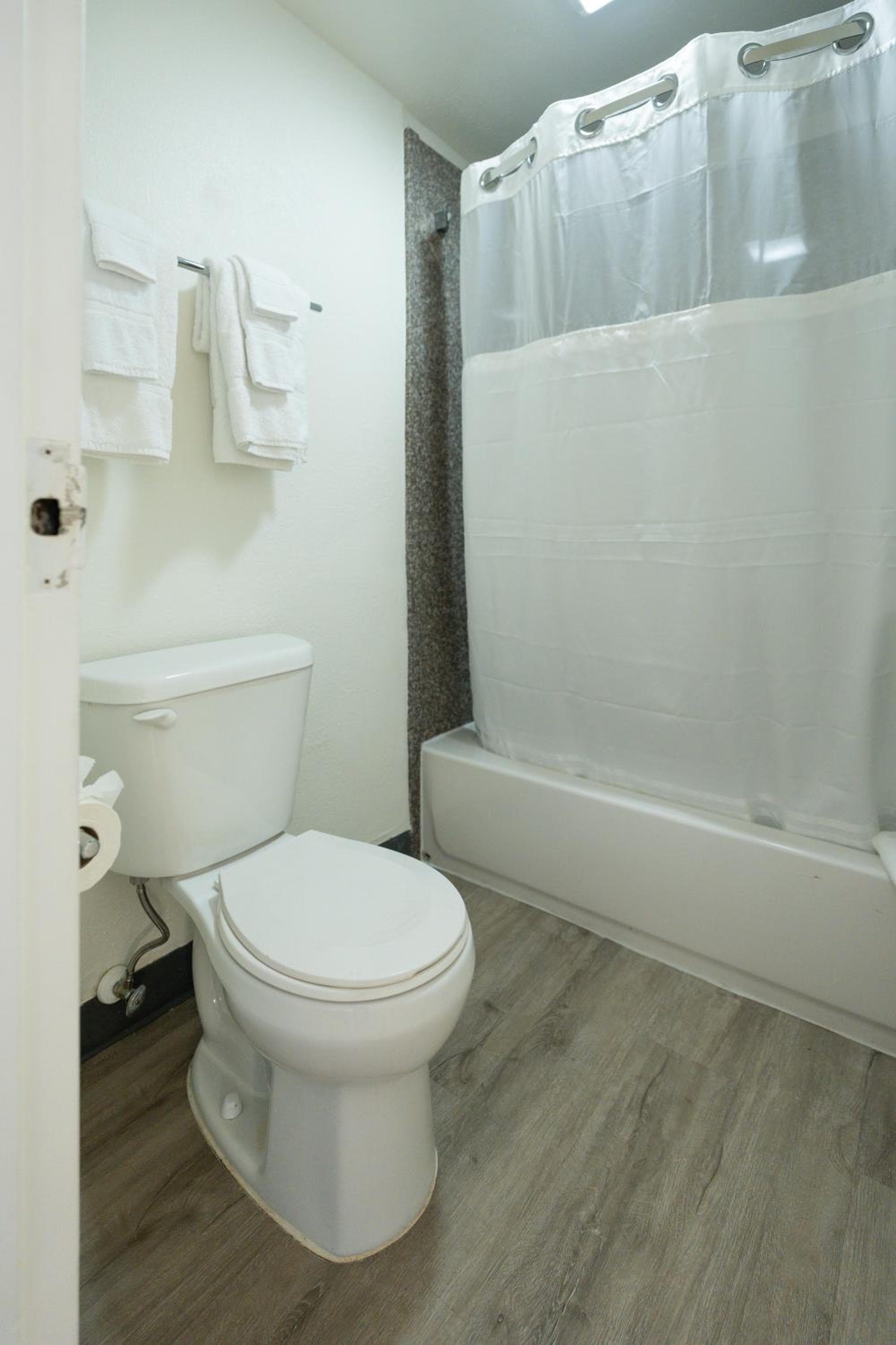 OASIS BAY SUITES, Tampa, Busch Gardens, USF — 21