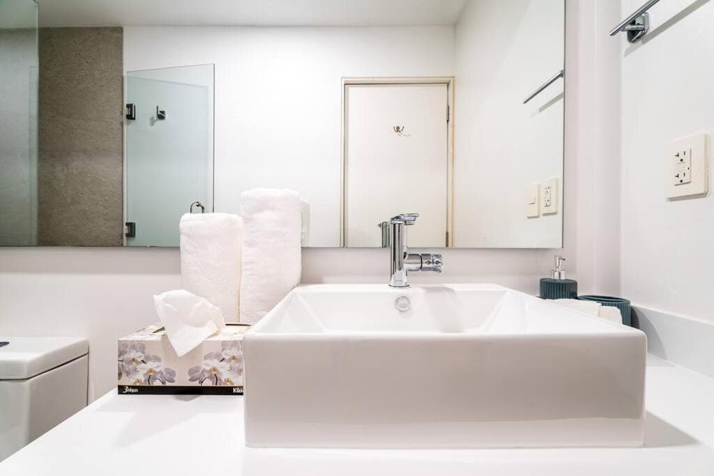 Casa Flor- Opulent, Secure, Serene Central Cabo Condo, Pool Views! — 29