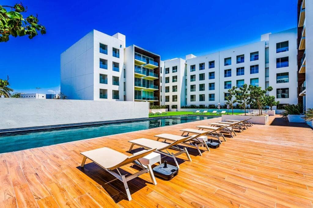Elevate Your Winter Exclusive Cabo San Lucas Location — 2