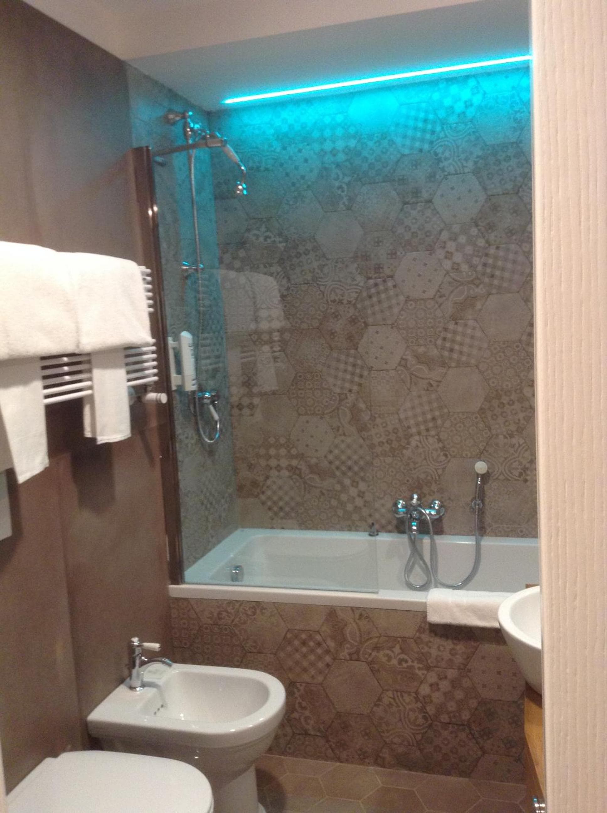 Hotel Elite — 26
