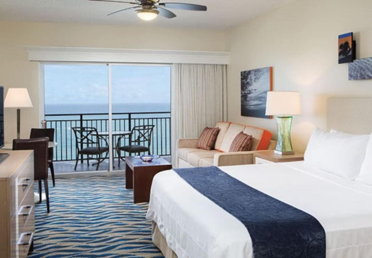 Marriott BeachPlace Towers Luxury Guest Room Sl — 10