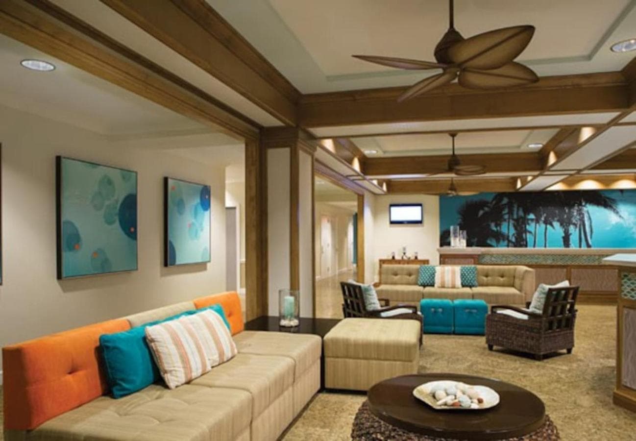 Marriott BeachPlace Towers Luxury Guest Room Sl — 11