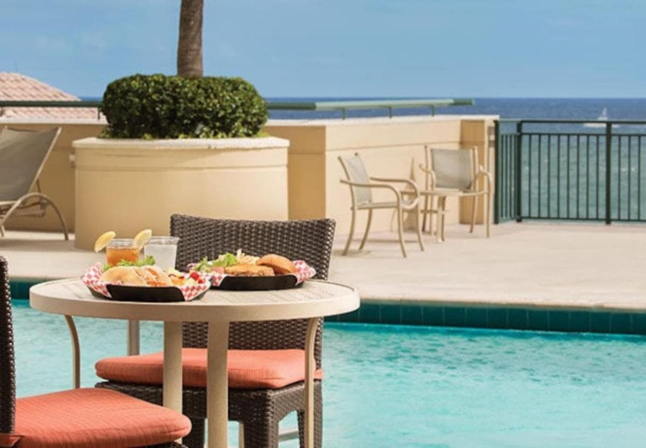 Marriott BeachPlace Towers Luxury Guest Room Sl — 4
