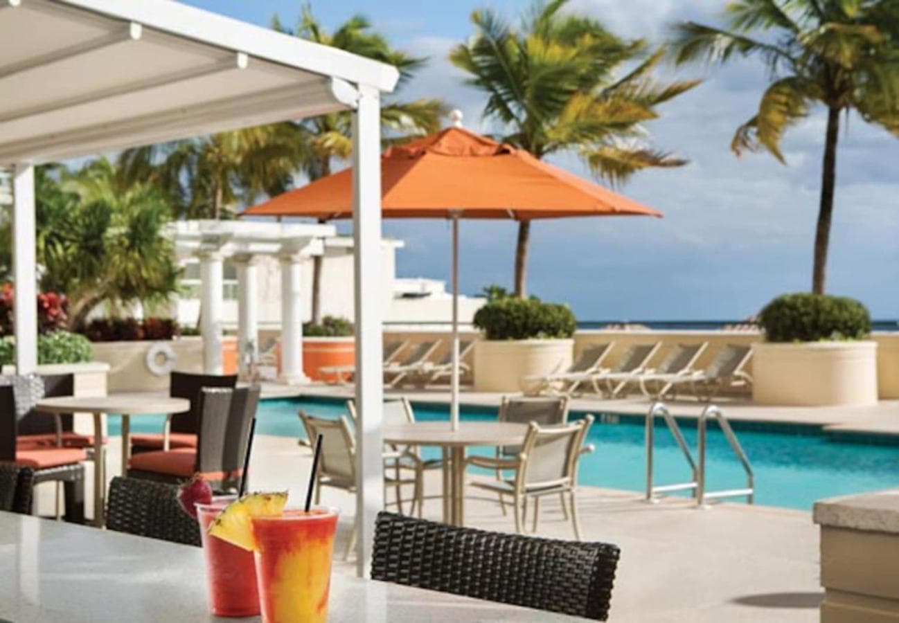 Marriott BeachPlace Towers Luxury Guest Room Sl — 6