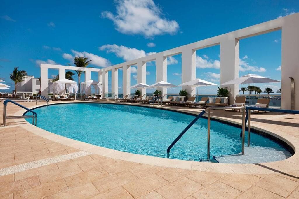 Stylish Oceanview Apartment Prime Location — 8