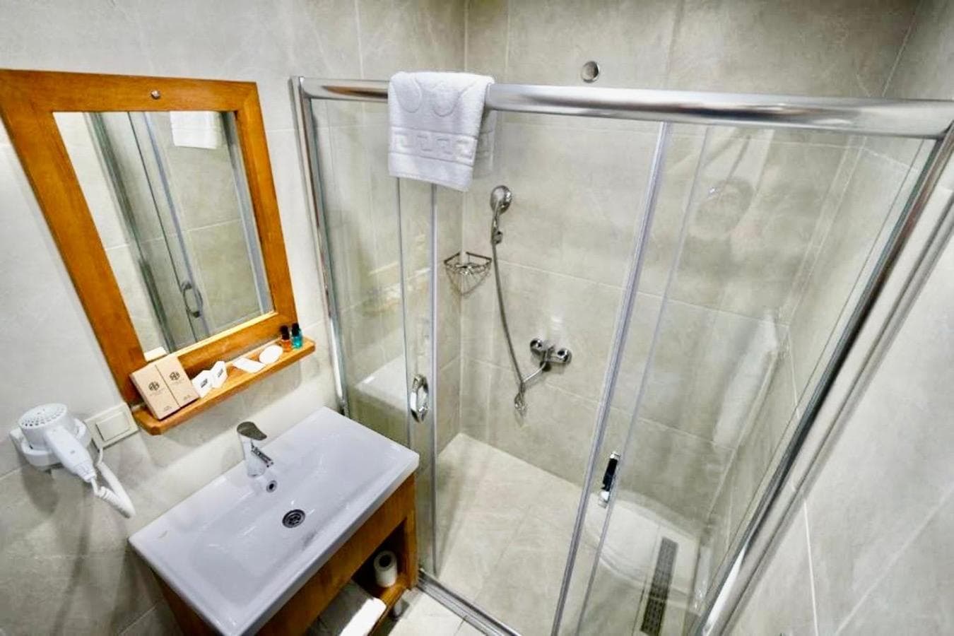 Sultan Hamit Hotel — 19