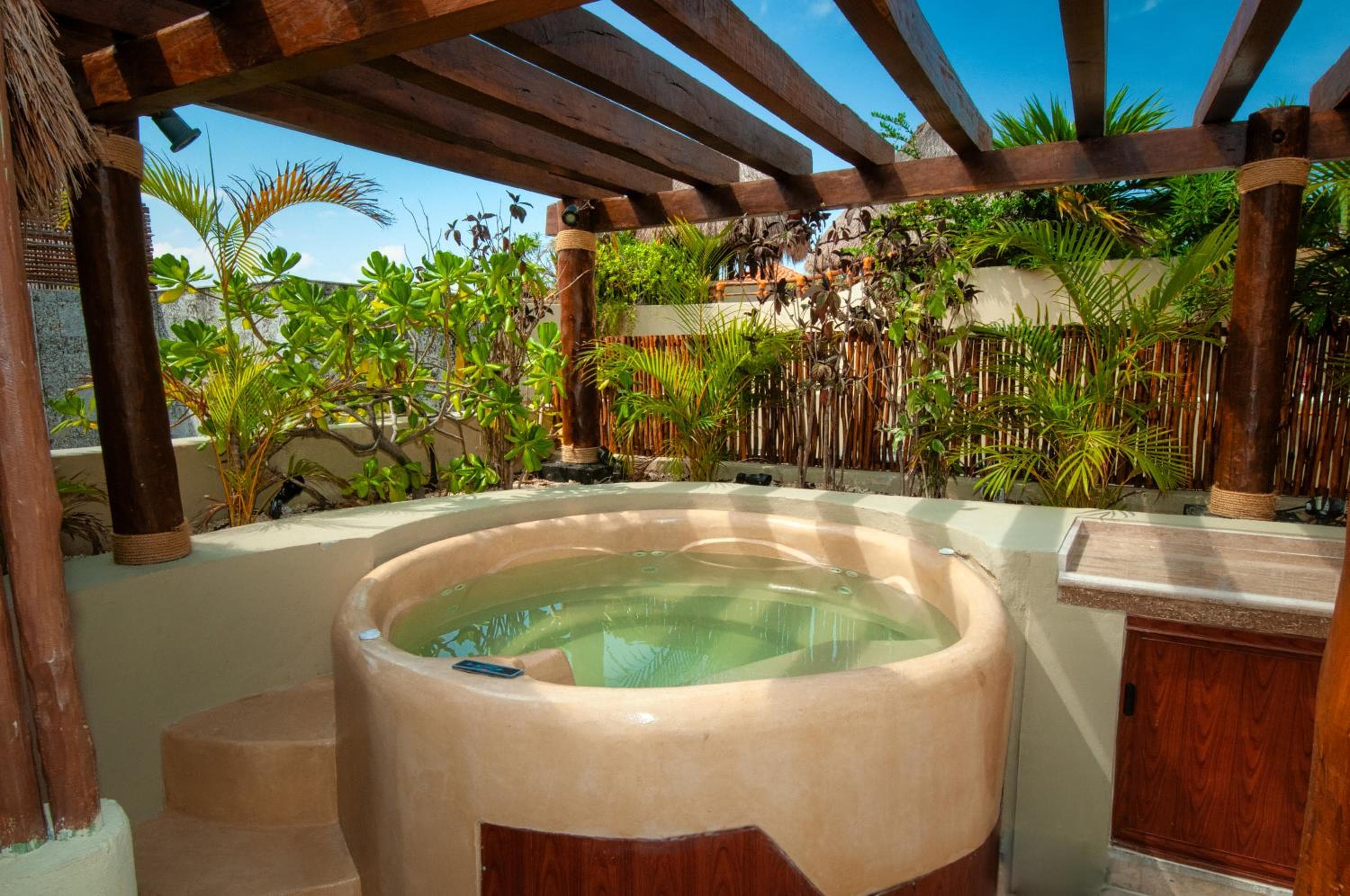 Maya Villa Condo Hotel and Beachclub — 30