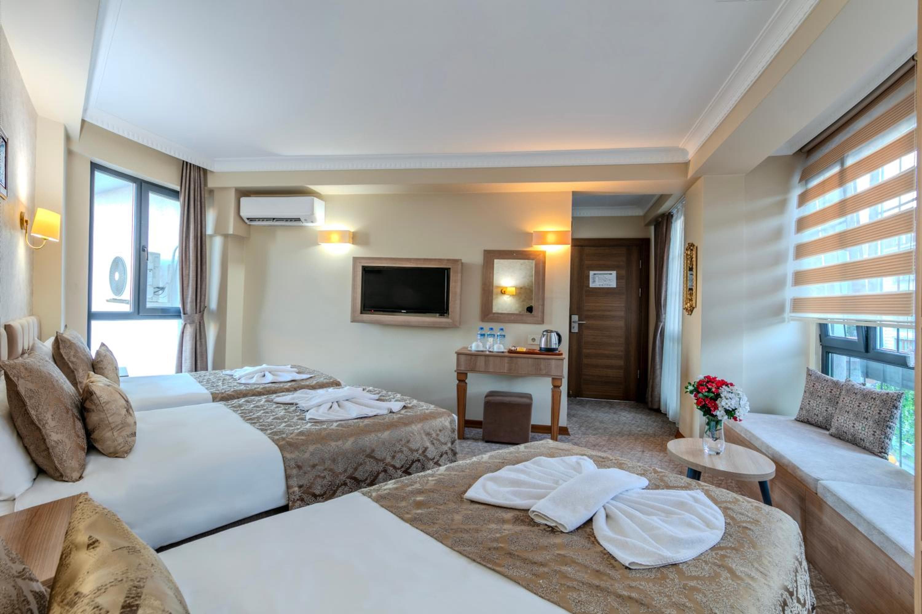 Sultan Hamit Hotel — 3