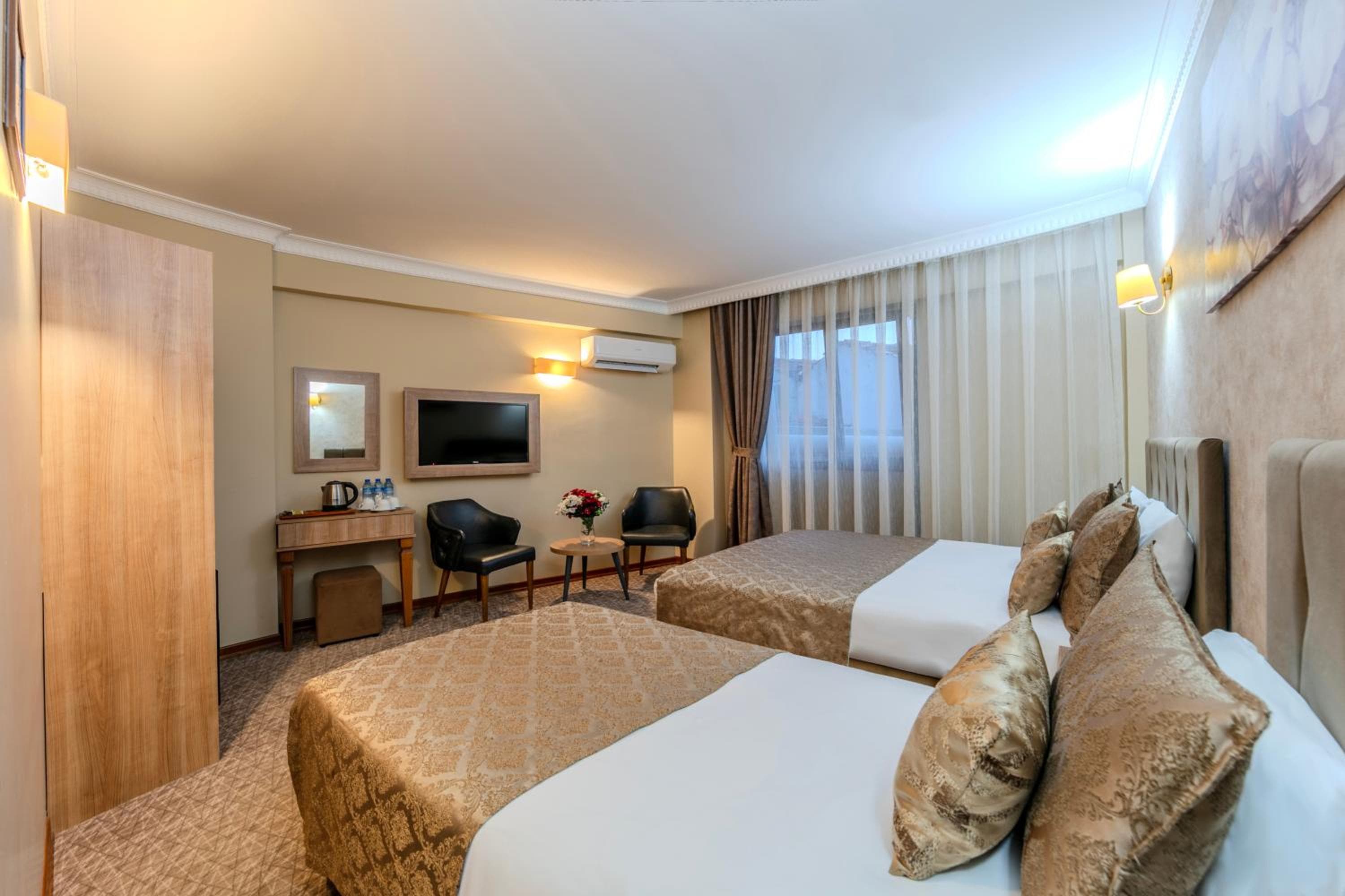 Sultan Hamit Hotel — 13