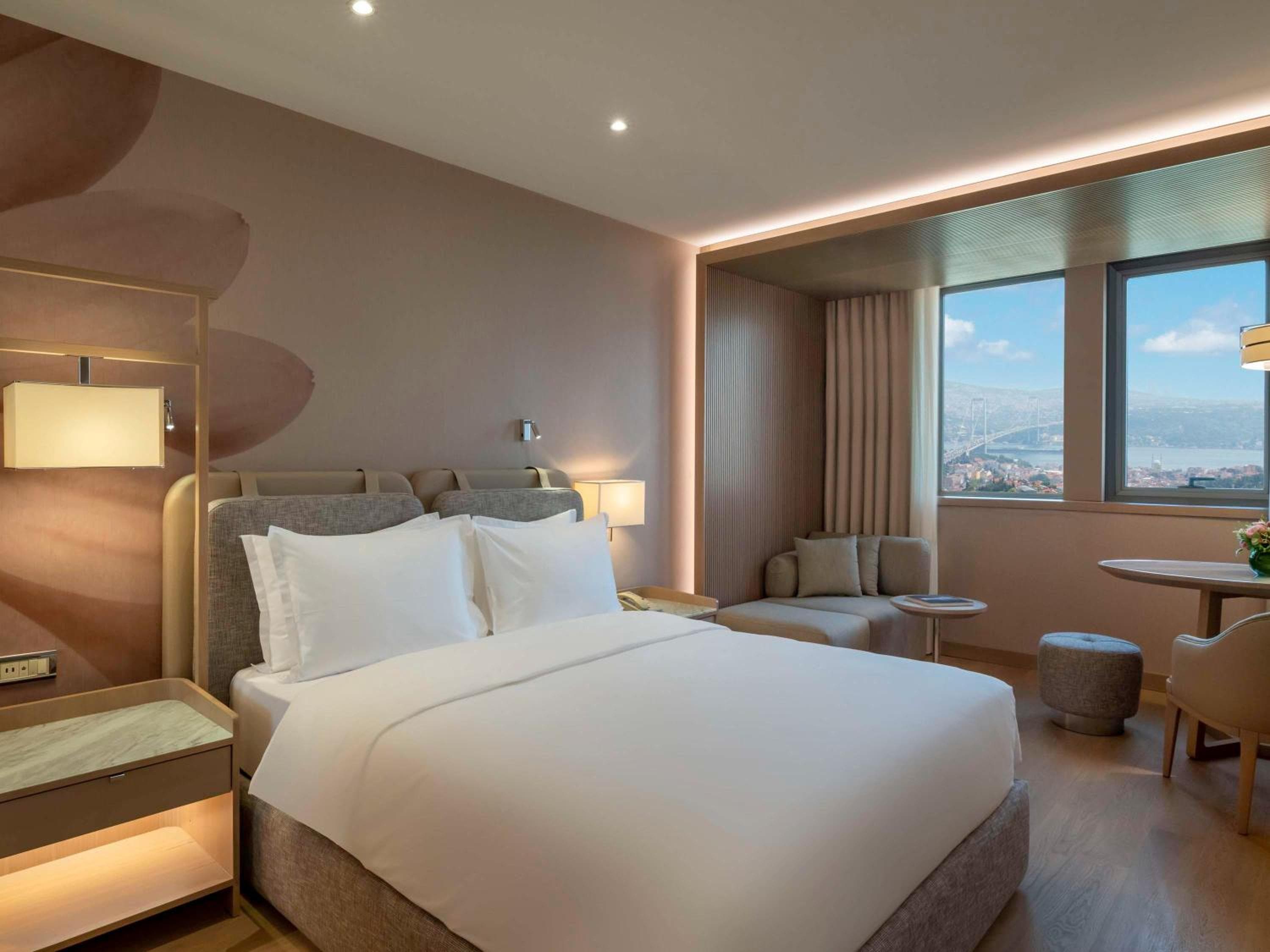 Mövenpick Hotel Istanbul Bosphorus — 14