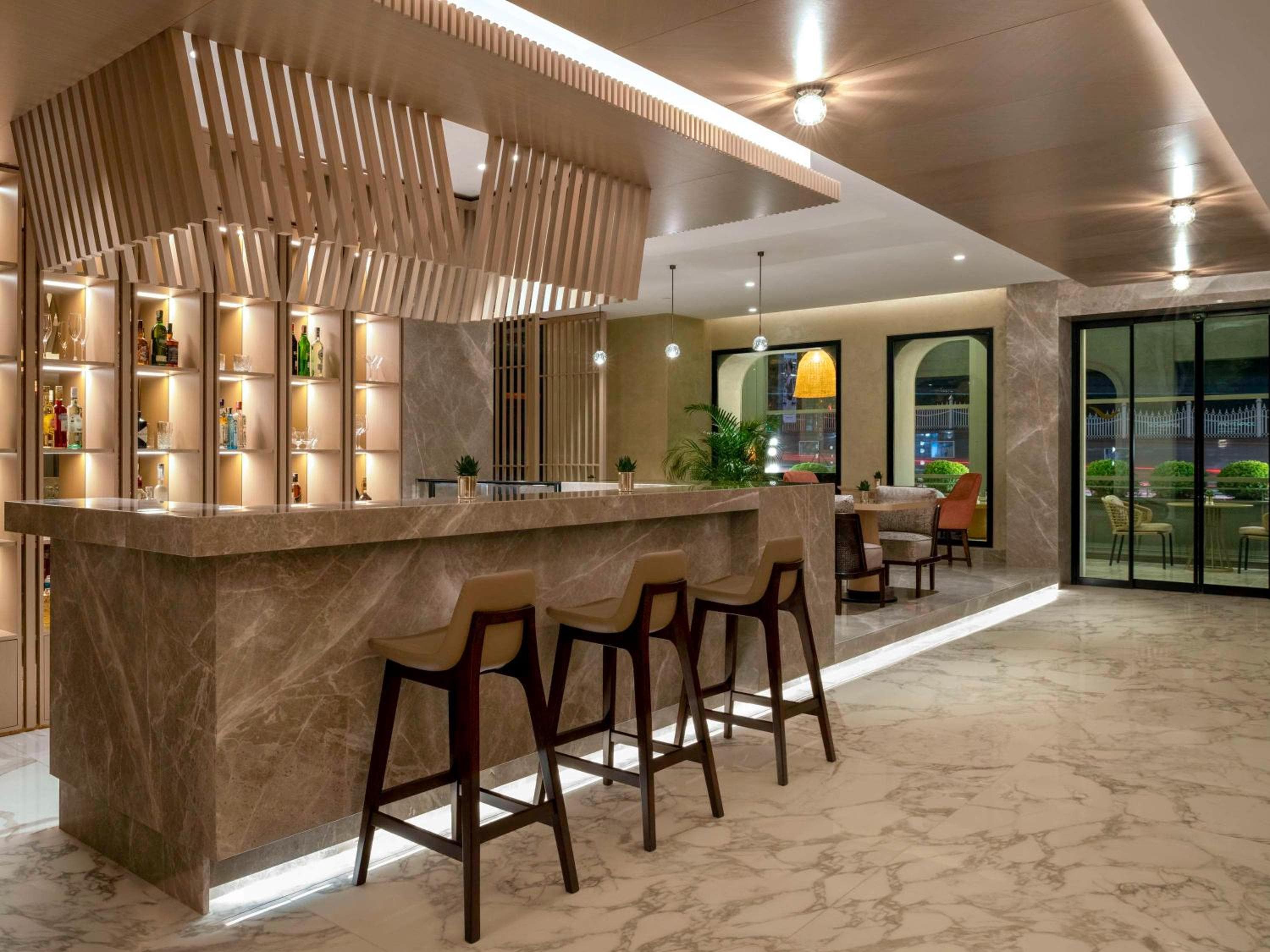 Mövenpick Hotel Istanbul Bosphorus — 11