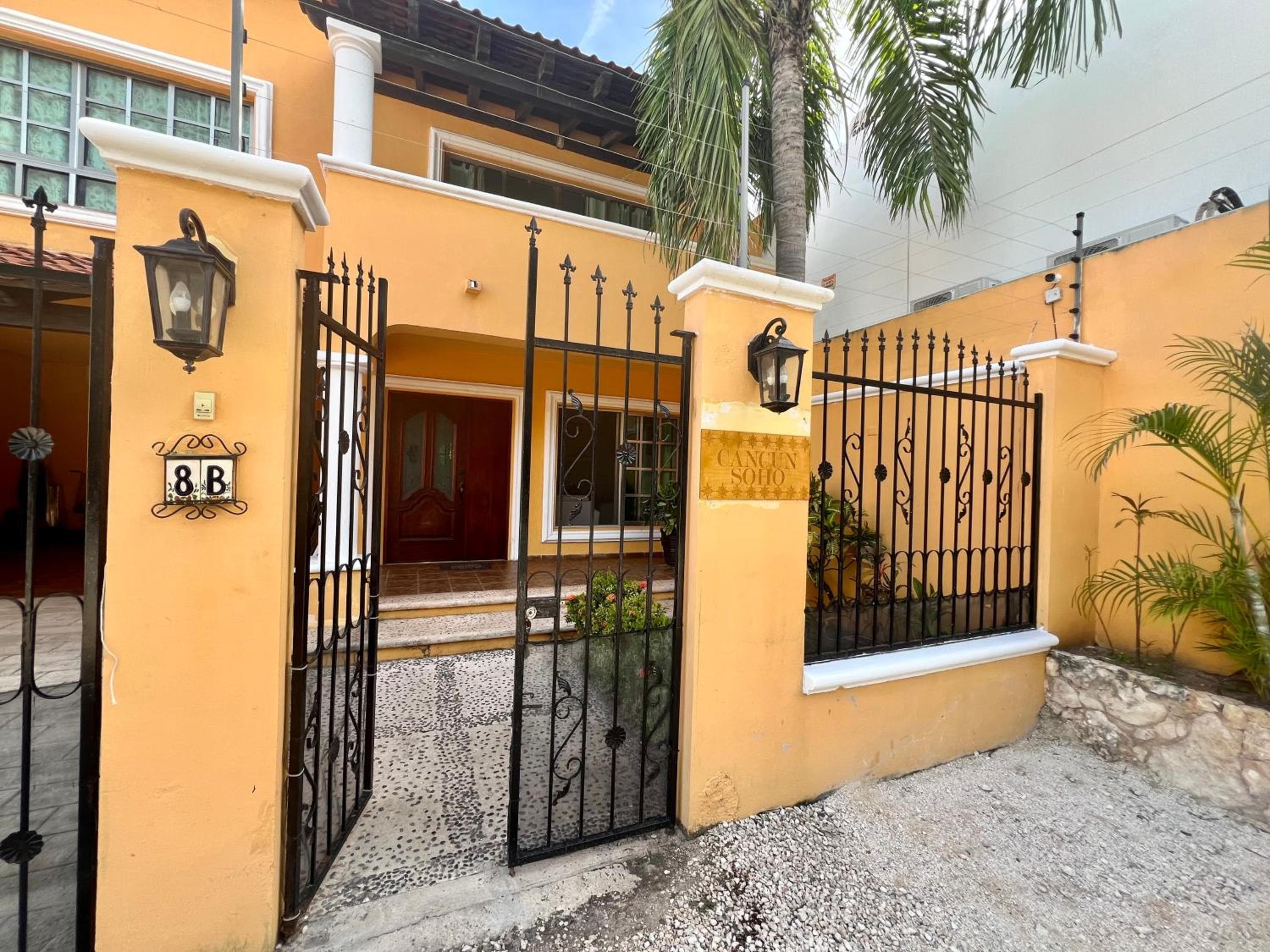 Cancun-Soho — 3