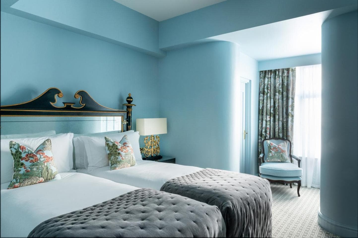 Das Kensington Hotel — 5