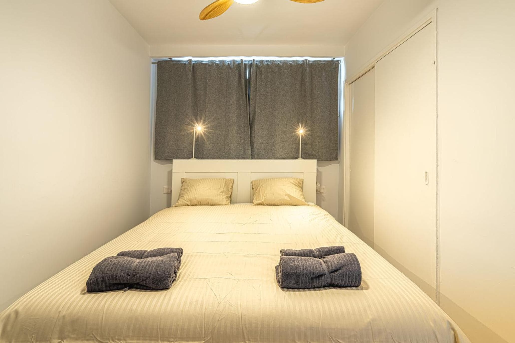 Modern Renovated Apartment with Terrace in Playa de las Americas — 3