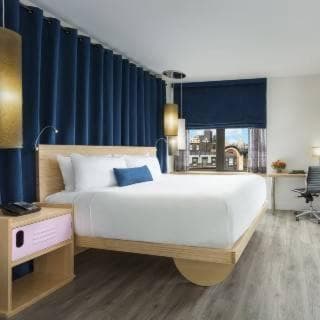 Hotel Arthouse — 10