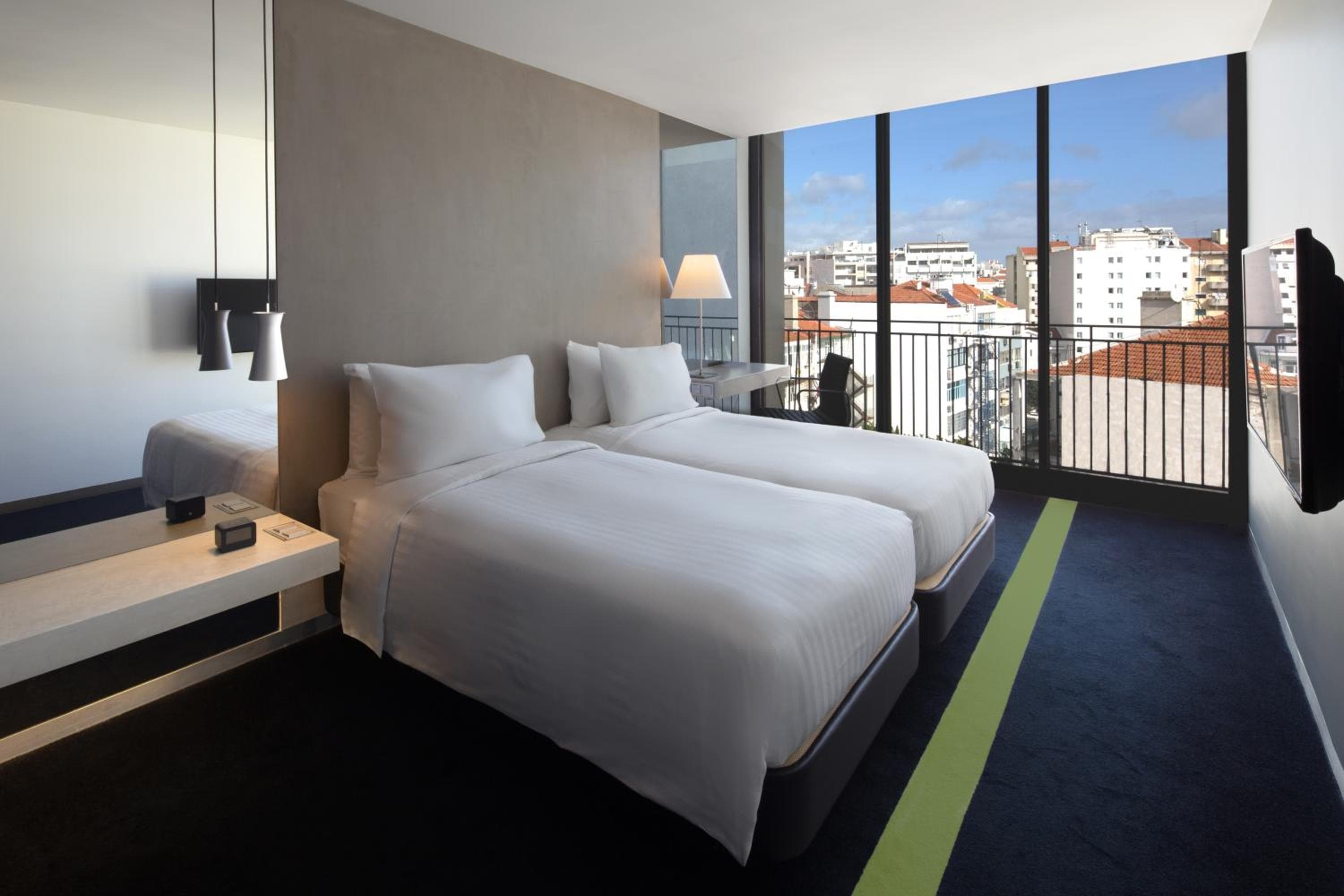 DoubleTree by Hilton Lisbon Fontana Park — 6