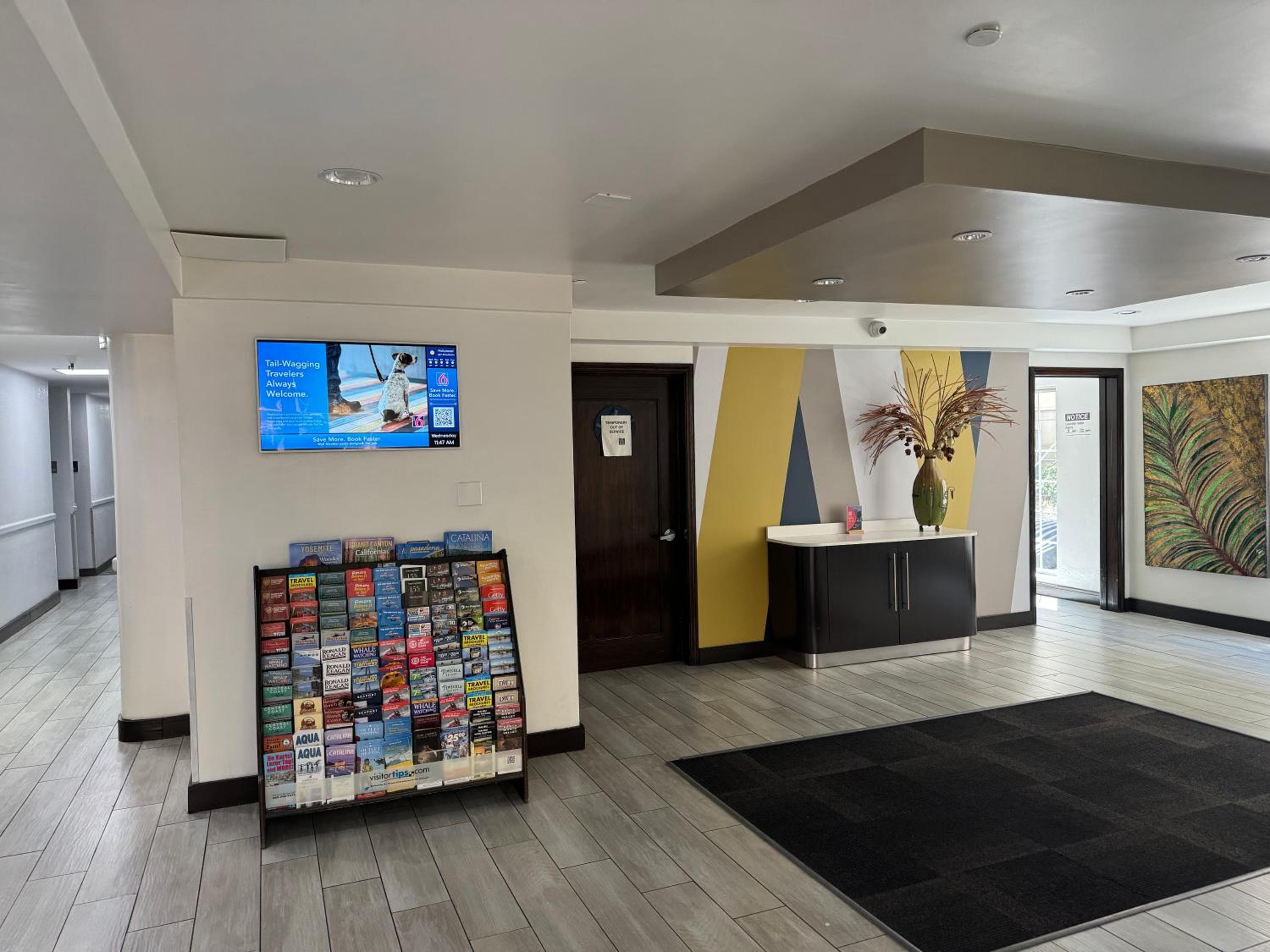 Motel 6 Hollywood — 21