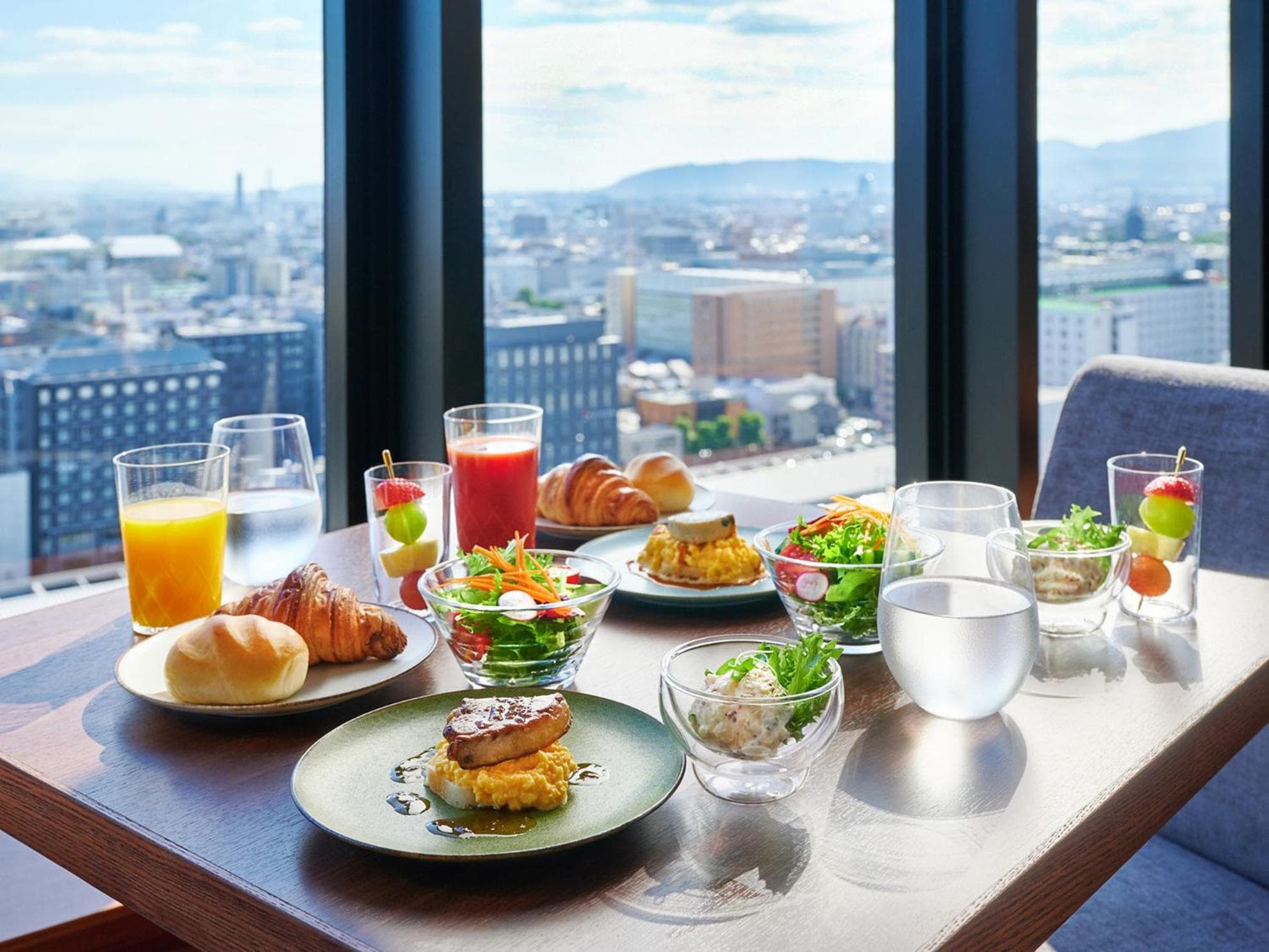 Hotel Granvia Kyoto hotel, Shimogyo-ku Karasuma-dori Shiokoji-sagaru JR Kyoto Station Karasuma Chuo-guchi , Japan — photo 12