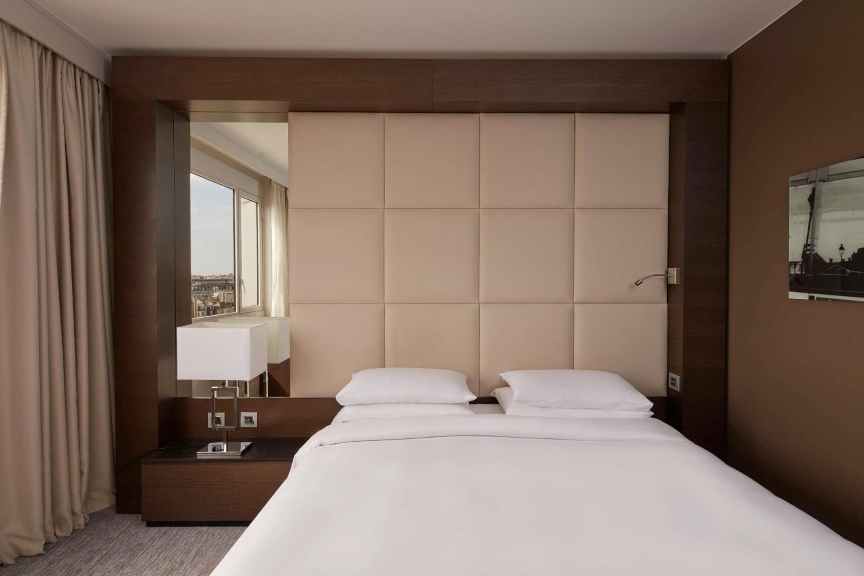 Hyatt Regency Paris Etoile — 11
