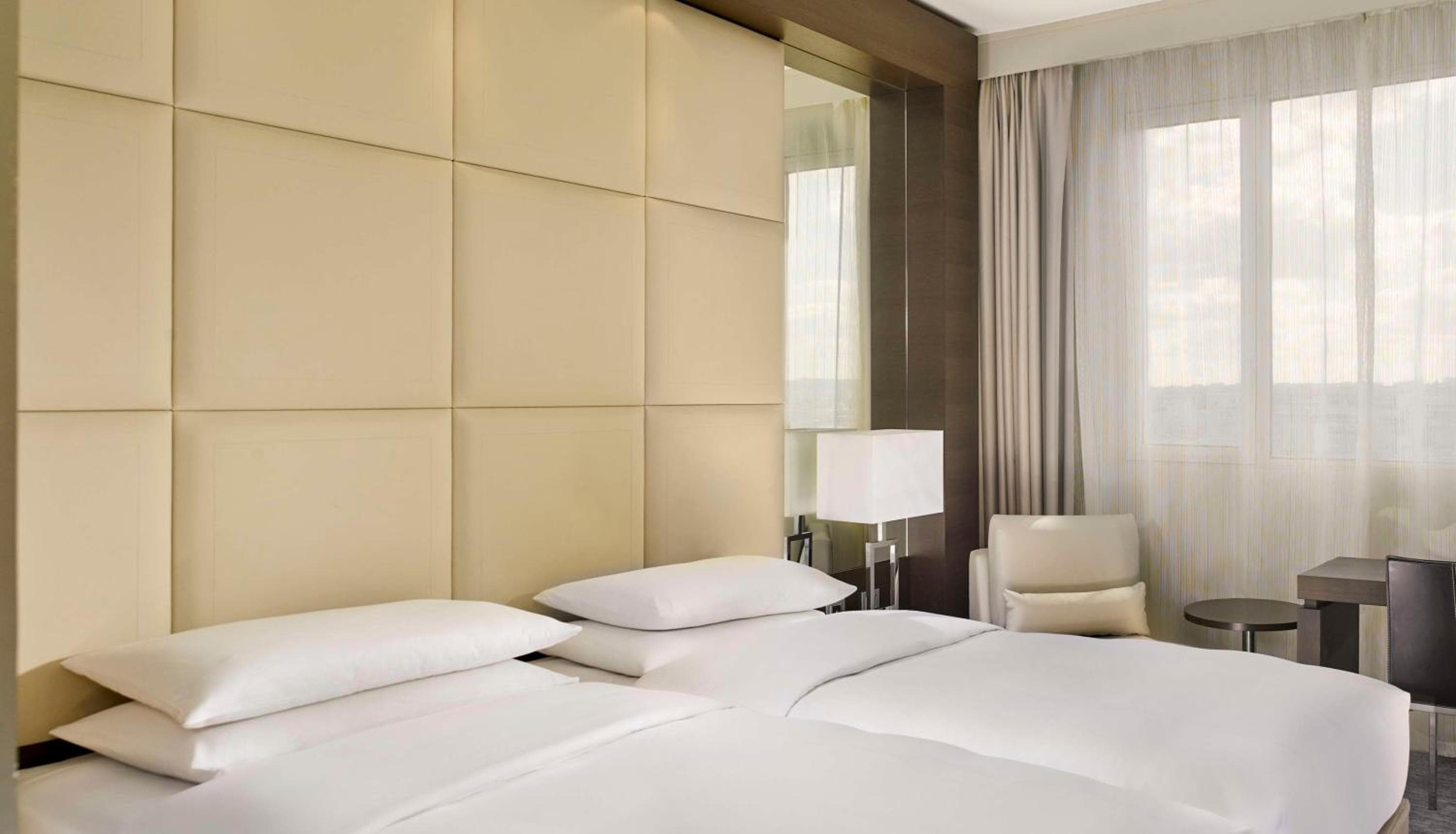 Hyatt Regency Paris Etoile — 25
