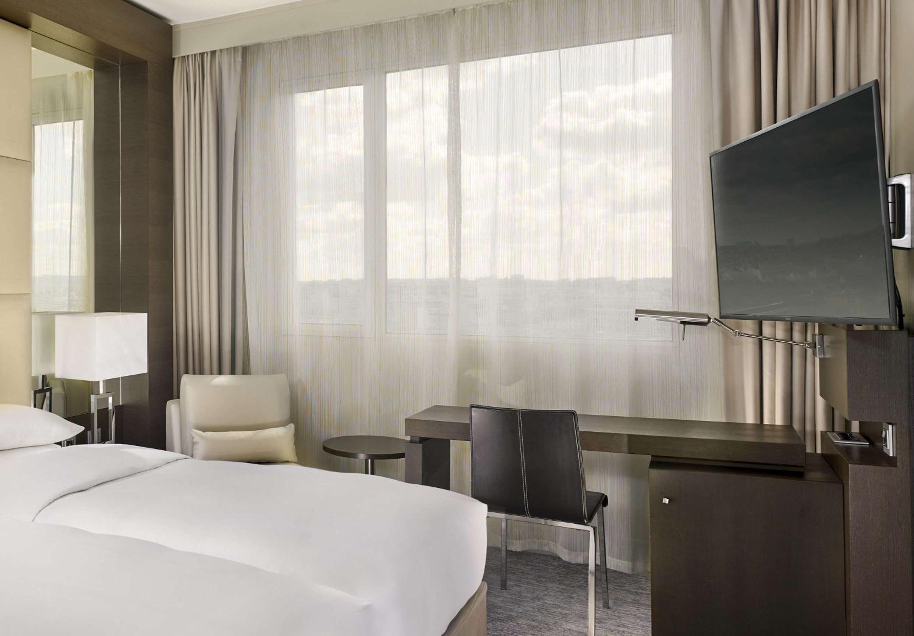Hyatt Regency Paris Etoile — 6