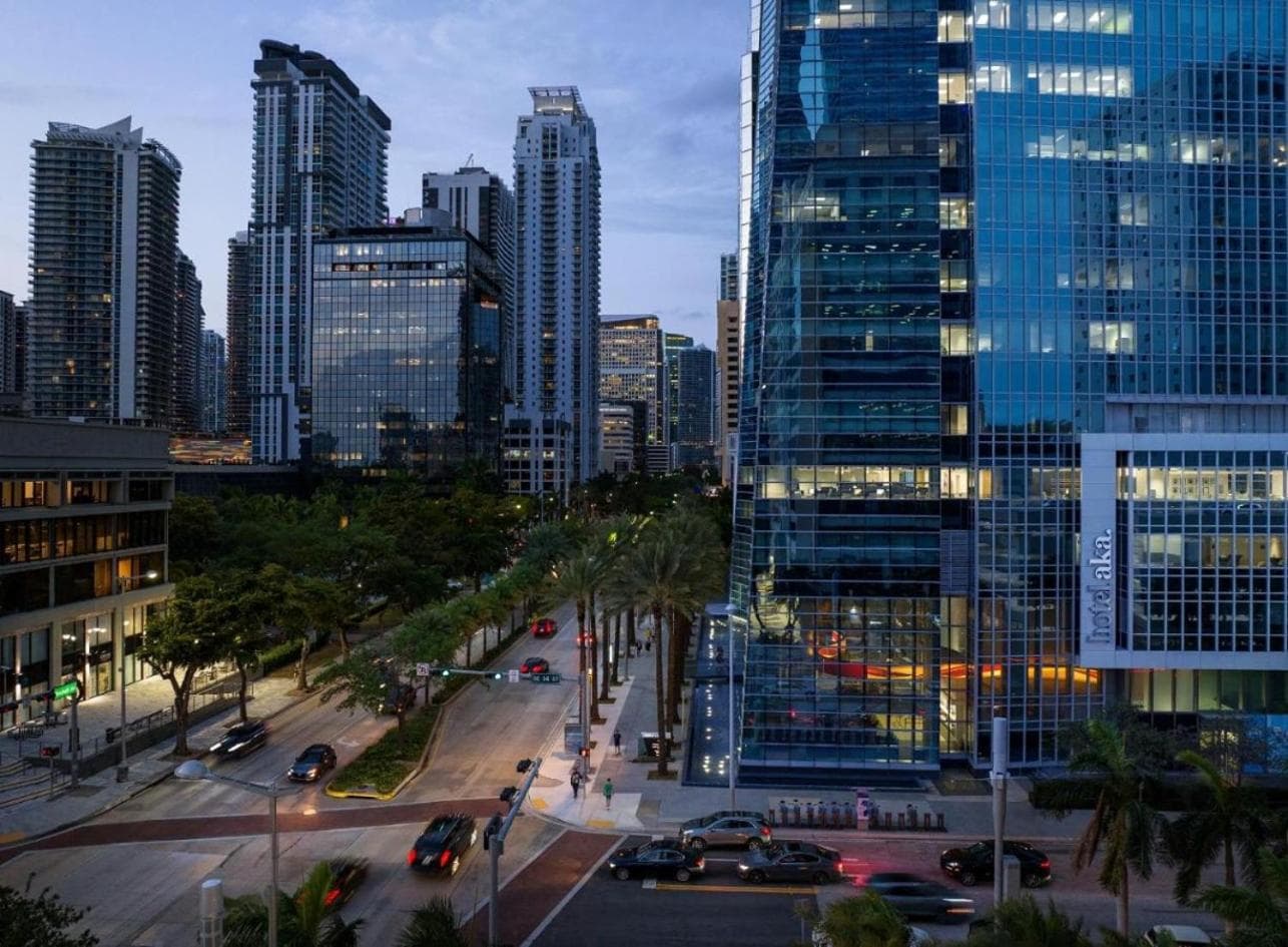 Lux Aka Brickell Condo — 12