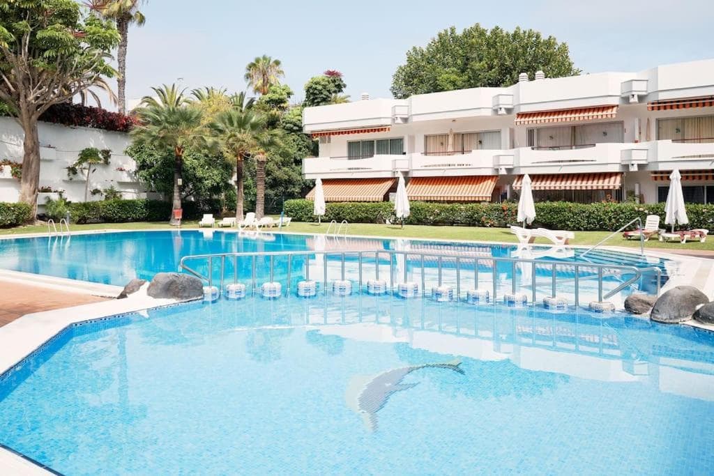 EDEN RENTALS White Molino Oasis — 2