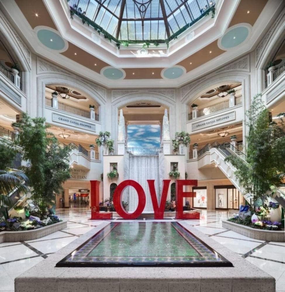 The Venetian Resort Las Vegas By Suiteness — 11