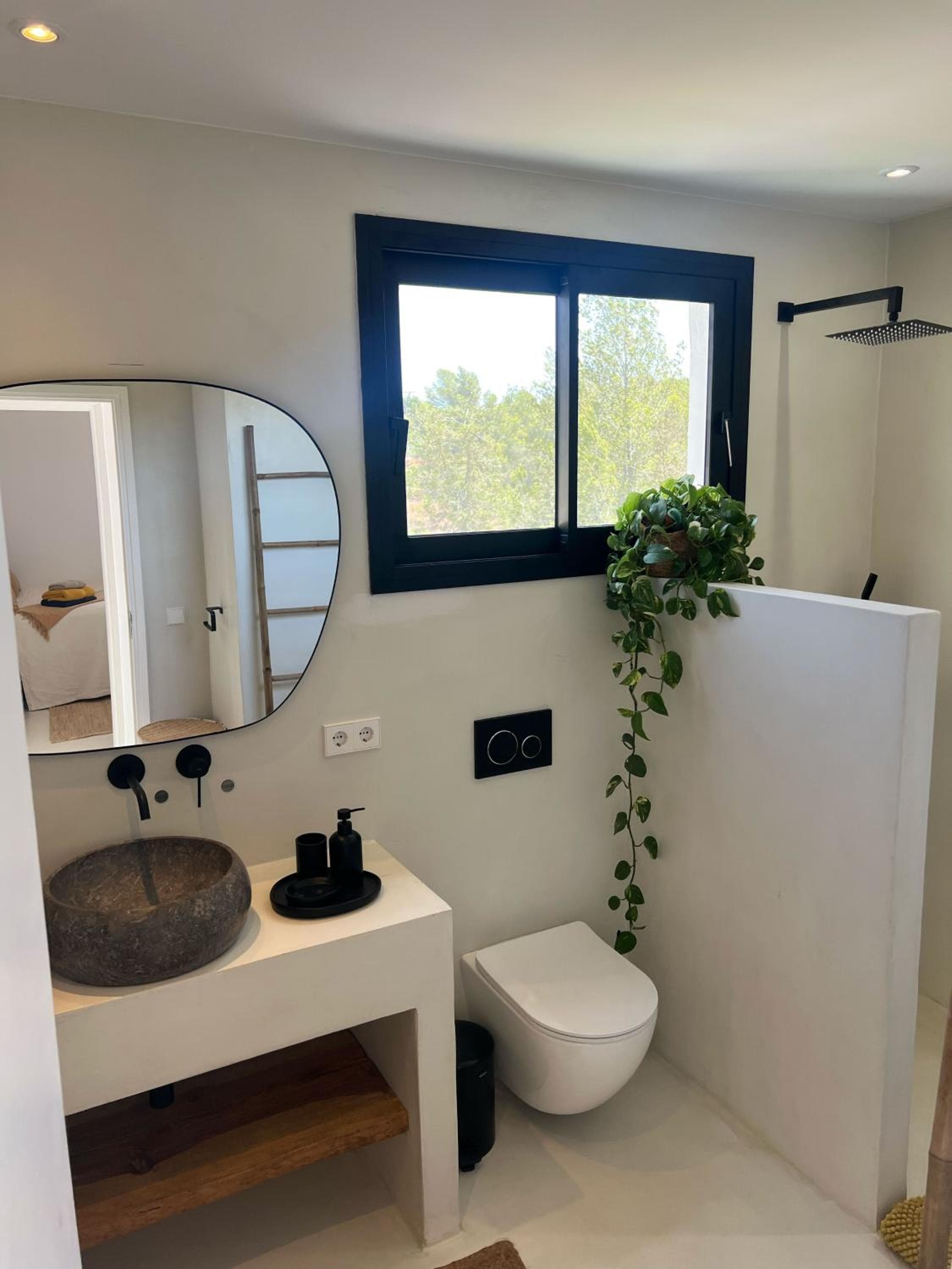 Amplia y lujosa villa en el centro de Ibiza — 30