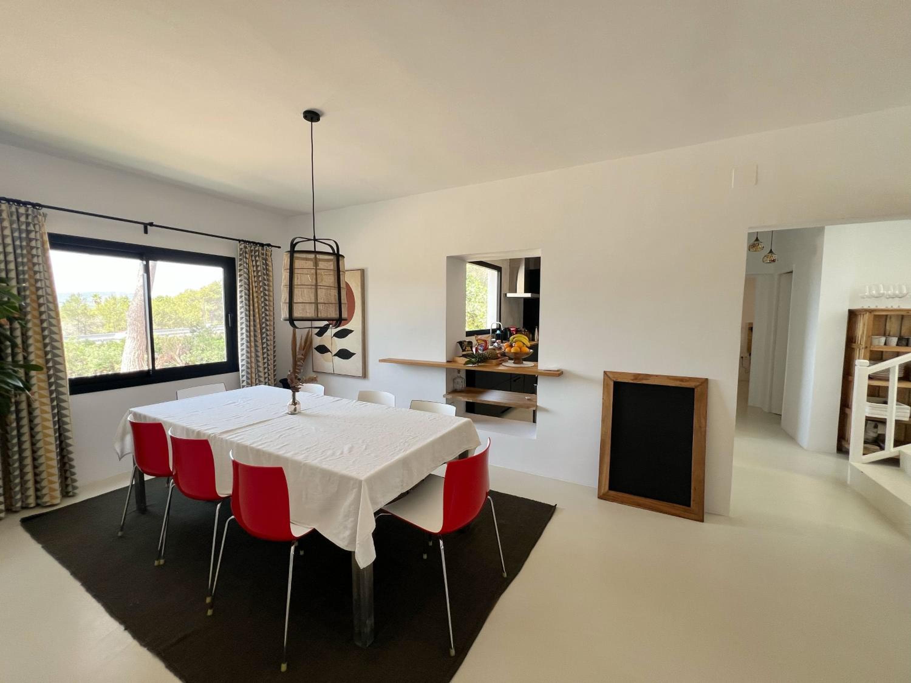Amplia y lujosa villa en el centro de Ibiza — 14