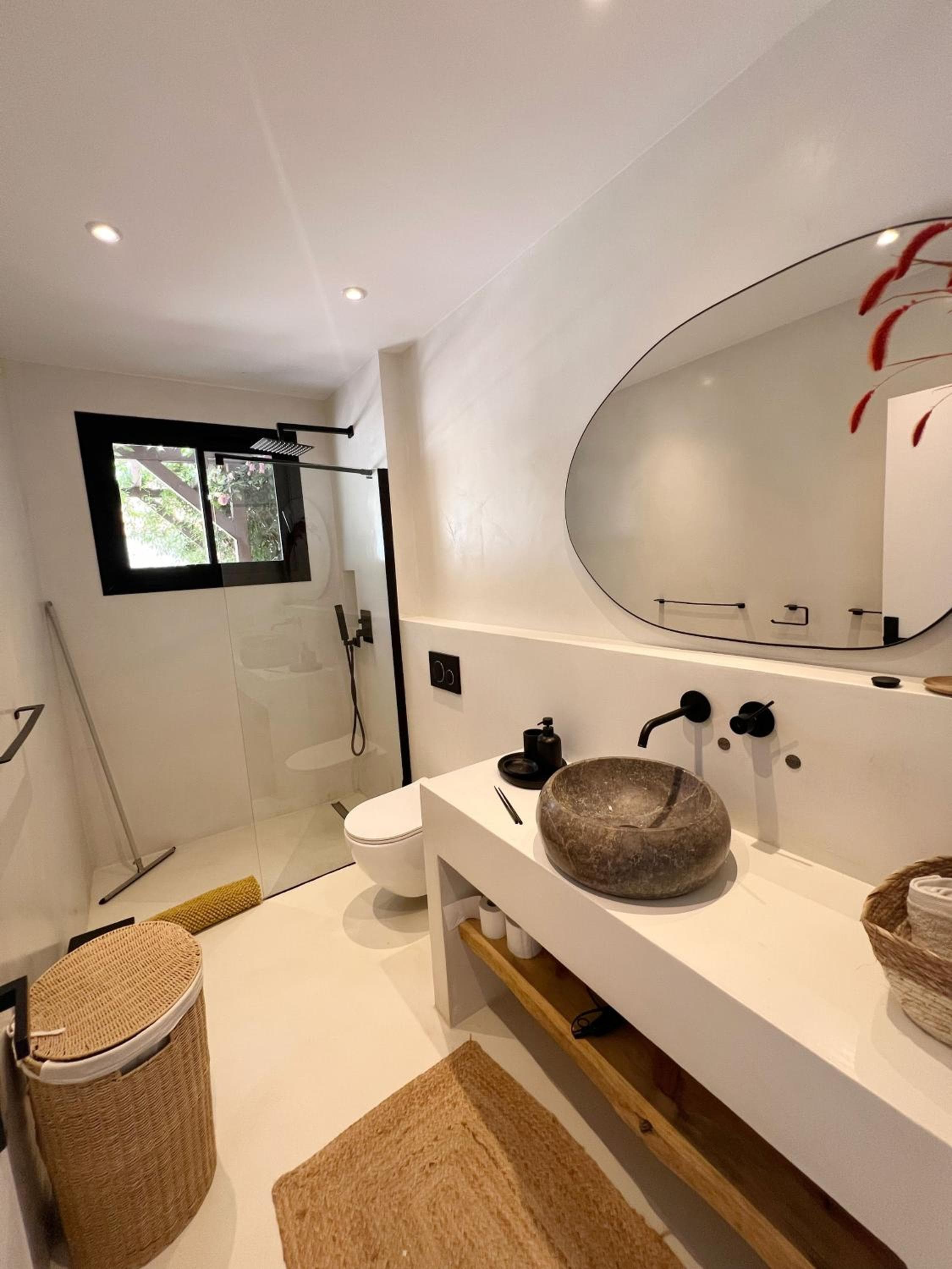 Luxury Ibiza Villa with Heated Pool & Outdoor Kitchen 8 Guests — 29