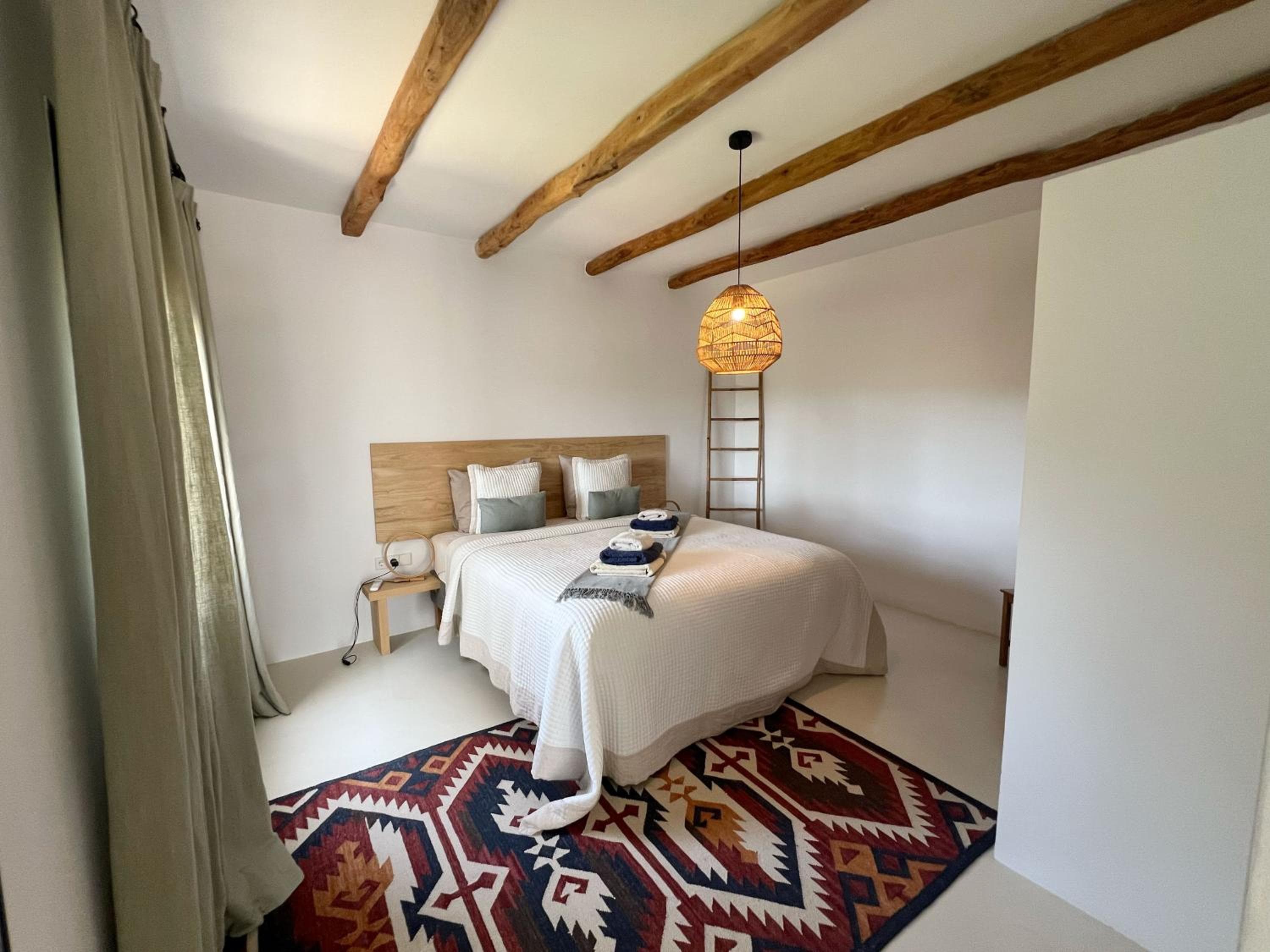 Amplia y lujosa villa en el centro de Ibiza — 24