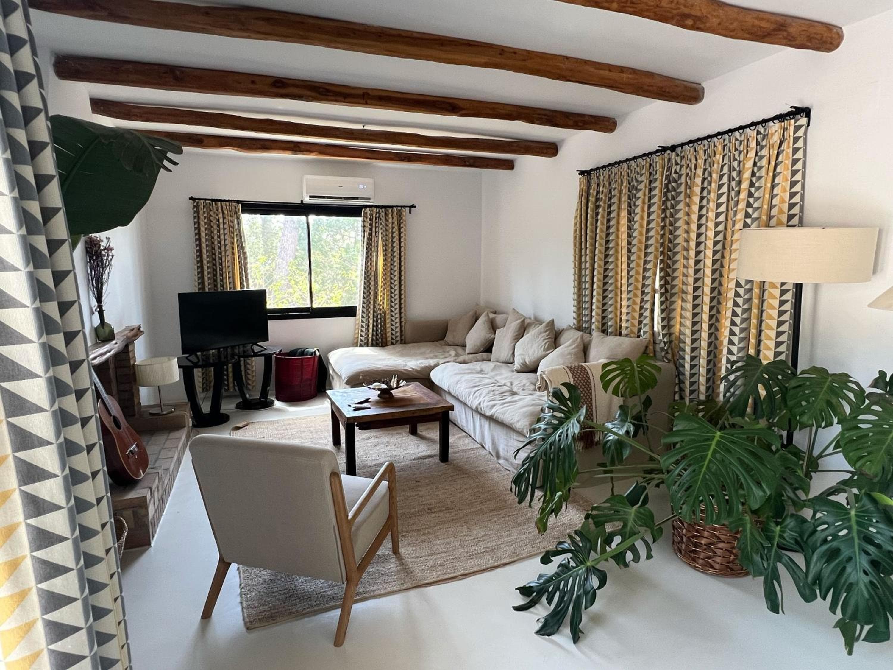 Amplia y lujosa villa en el centro de Ibiza — 6