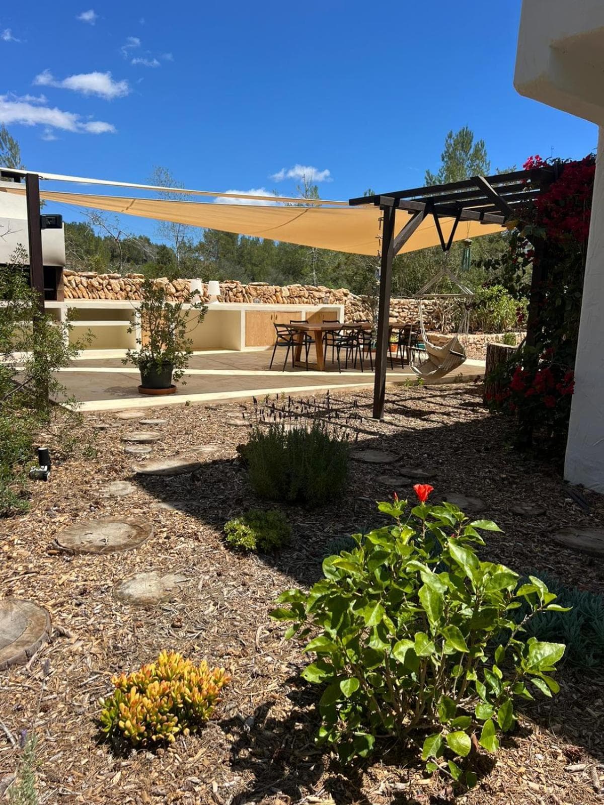 Luxury Ibiza Villa with Heated Pool & Outdoor Kitchen 8 Guests — 10