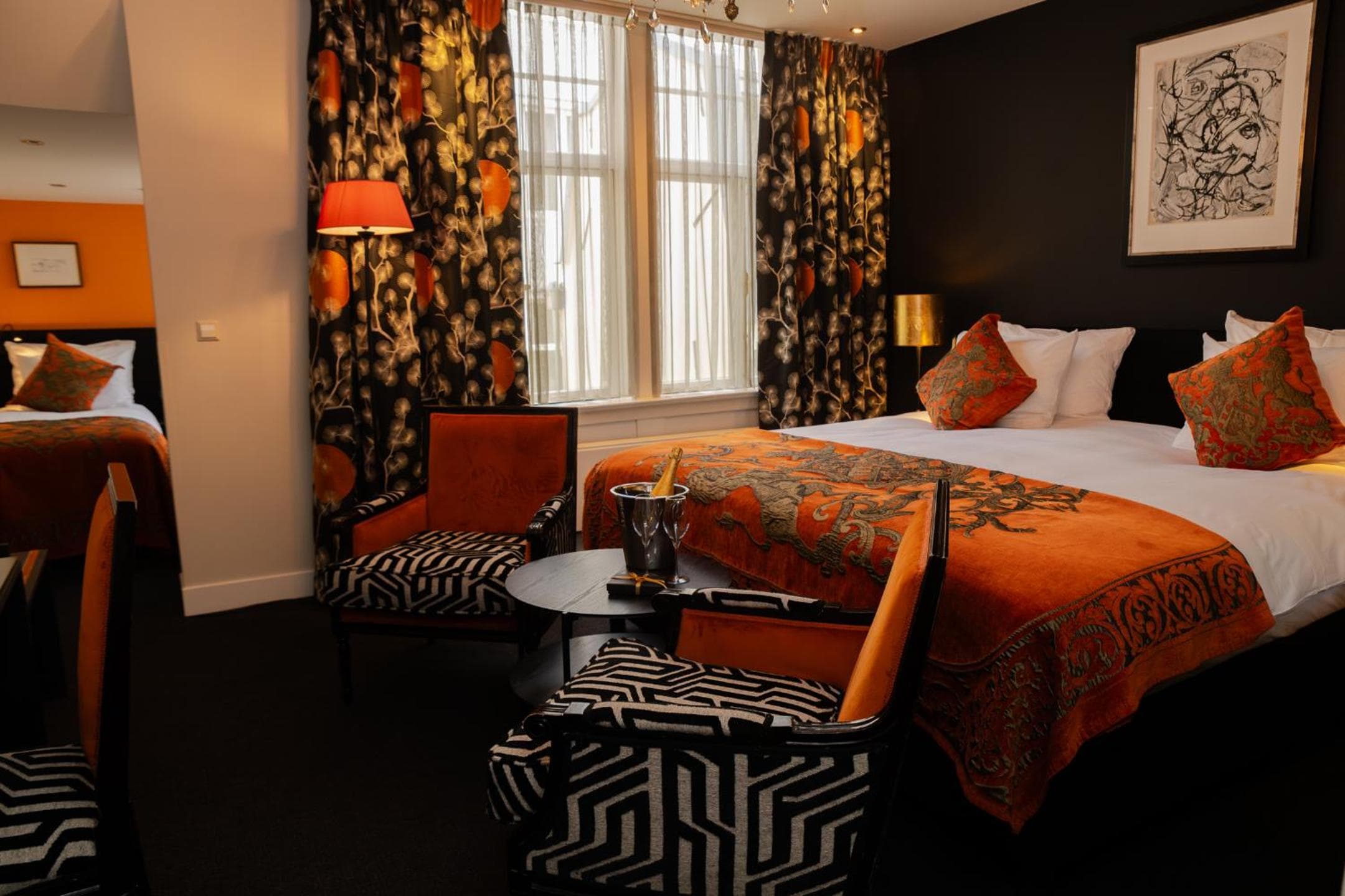 Ambassade Hotel — 25