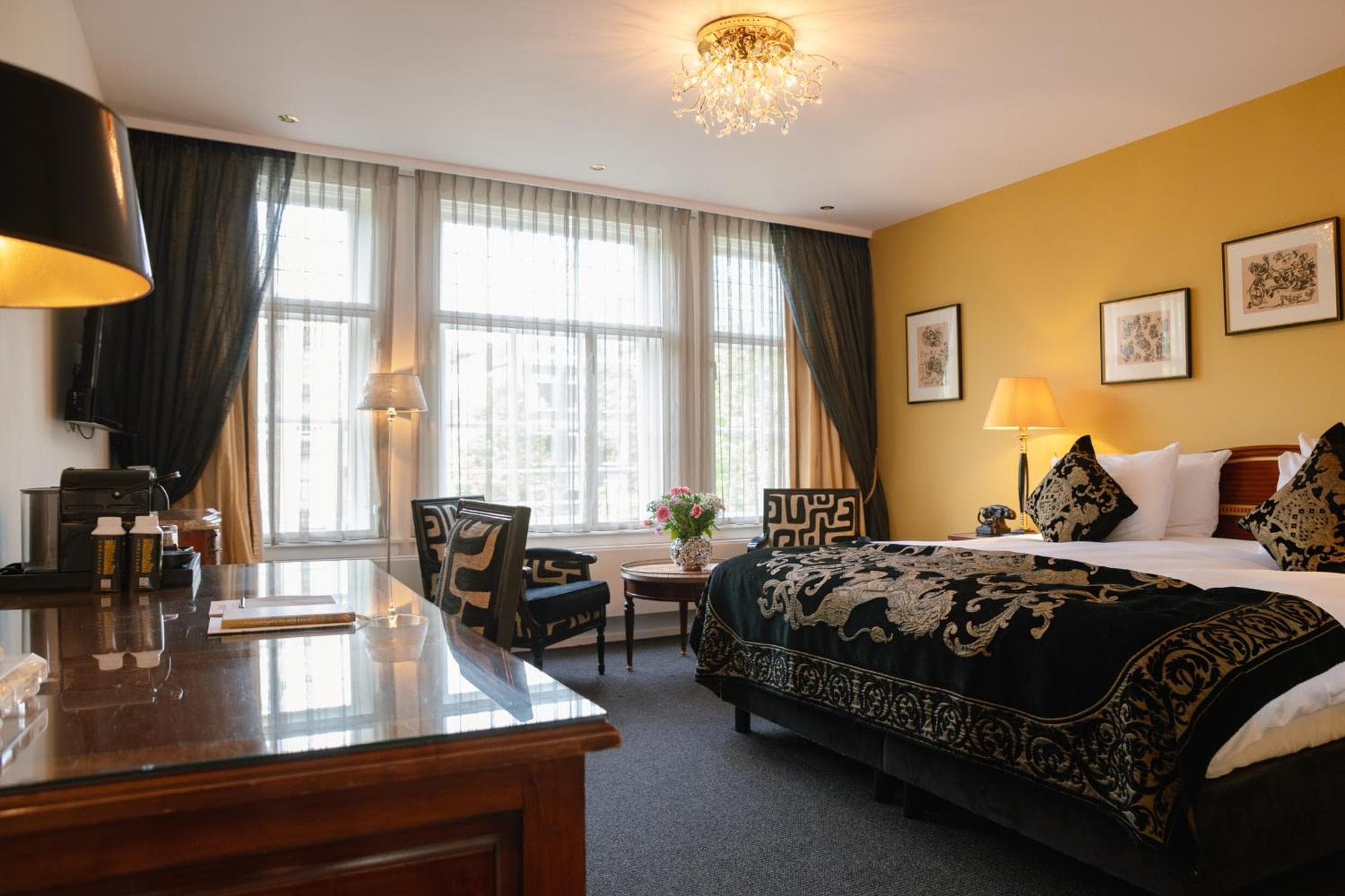 Ambassade Hotel — 4