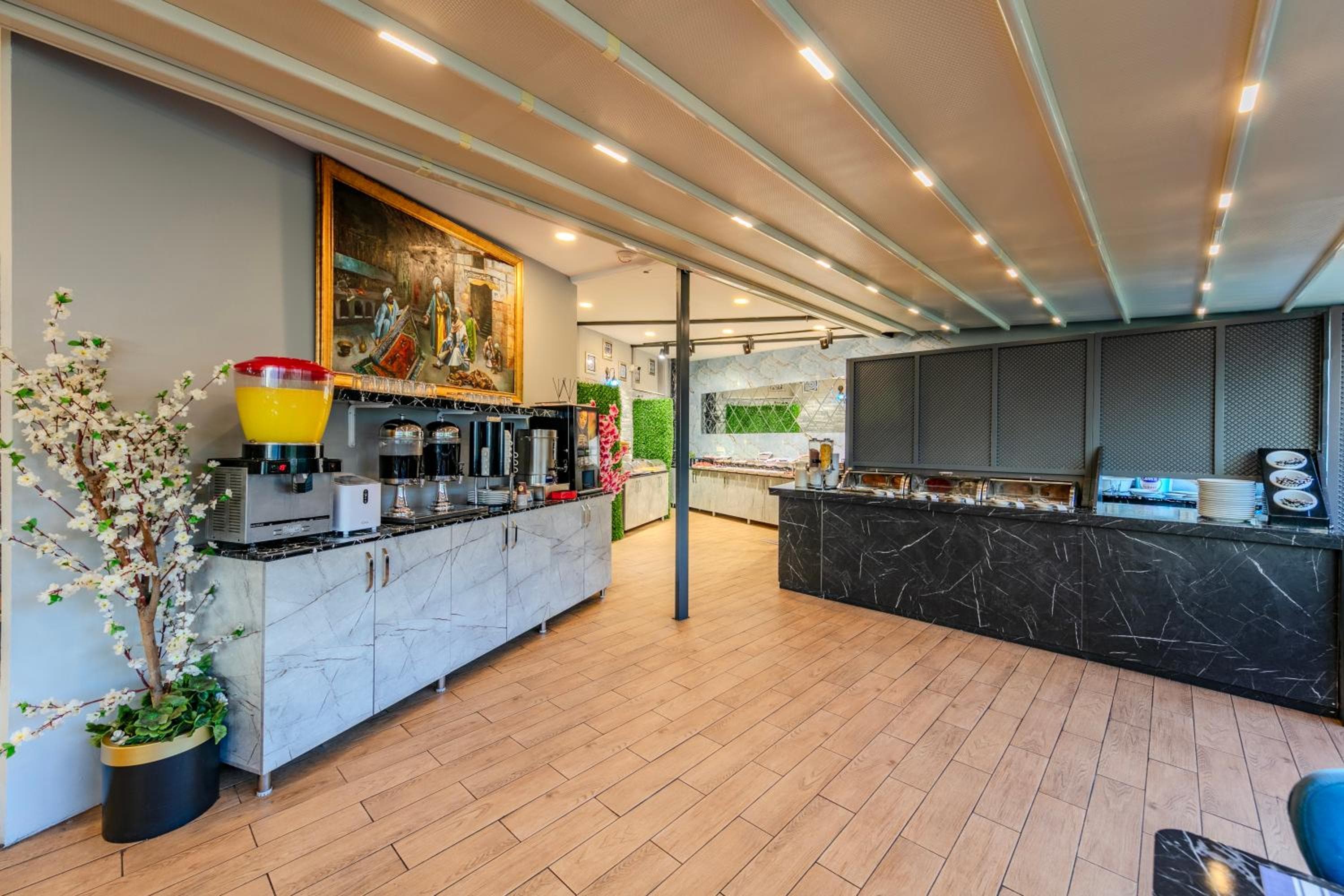 Sultan Hamit Hotel — 30