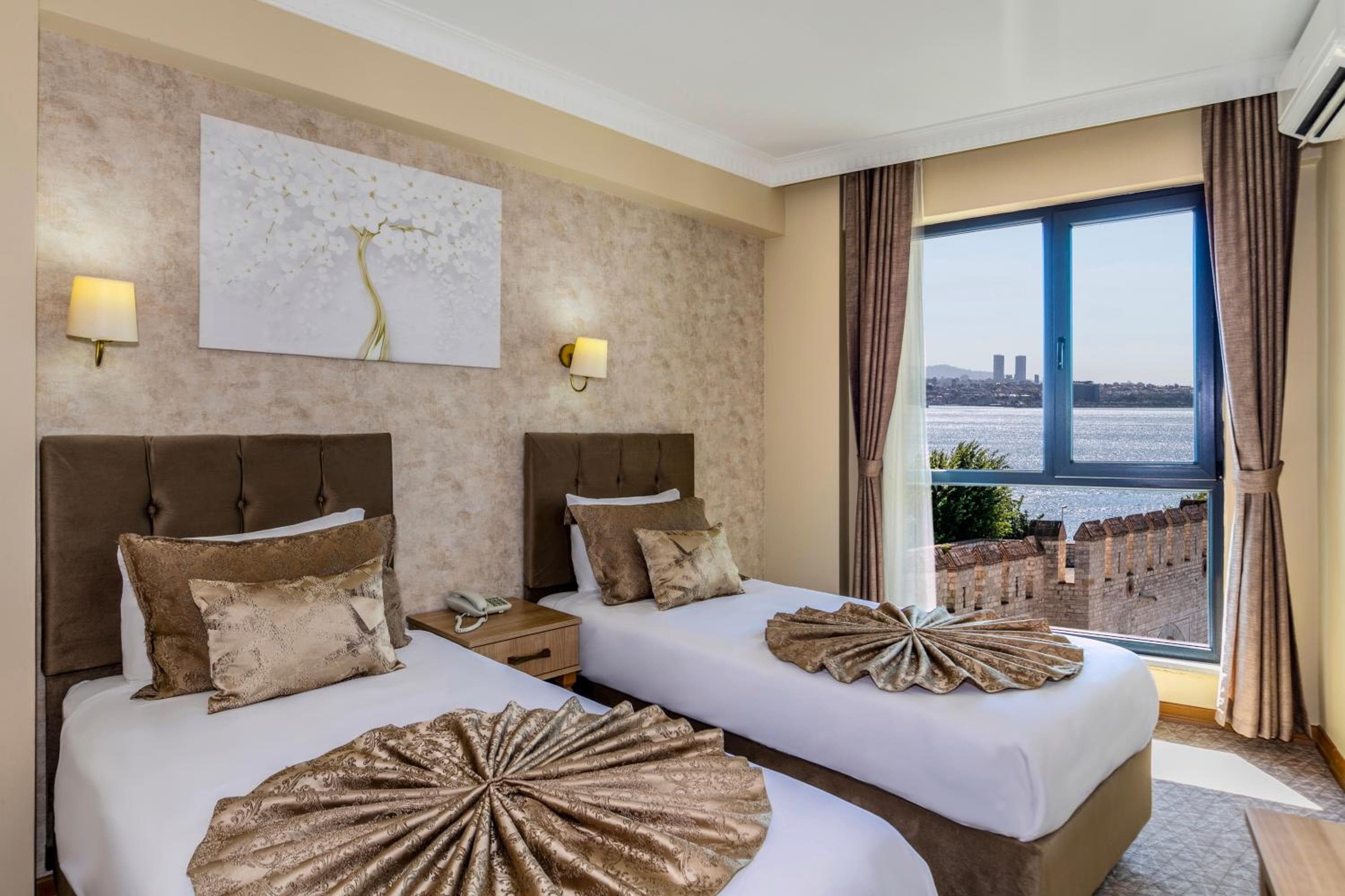 Sultan Hamit Hotel — 8