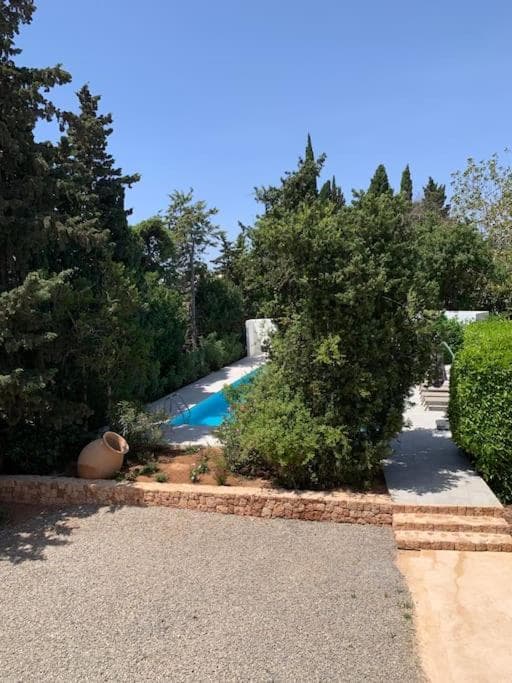 Villa en zona Playa D'en Bossa con gran piscina — 2