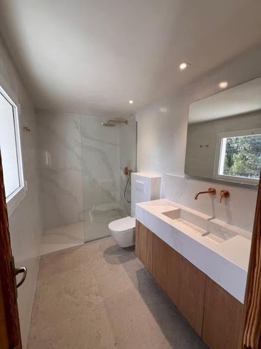 Villa en zona Playa D'en Bossa con gran piscina — 8