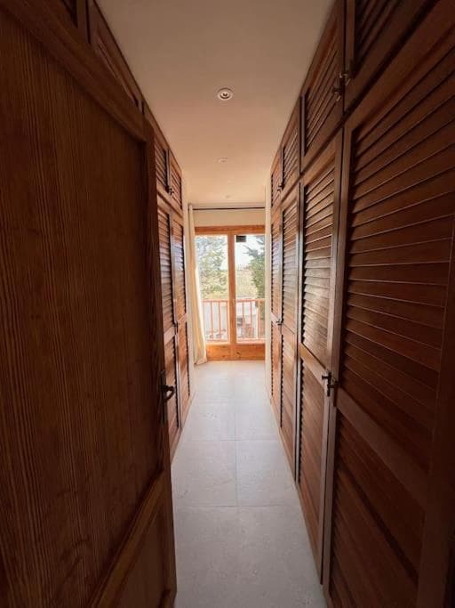 Villa en zona Playa D'en Bossa con gran piscina — 17