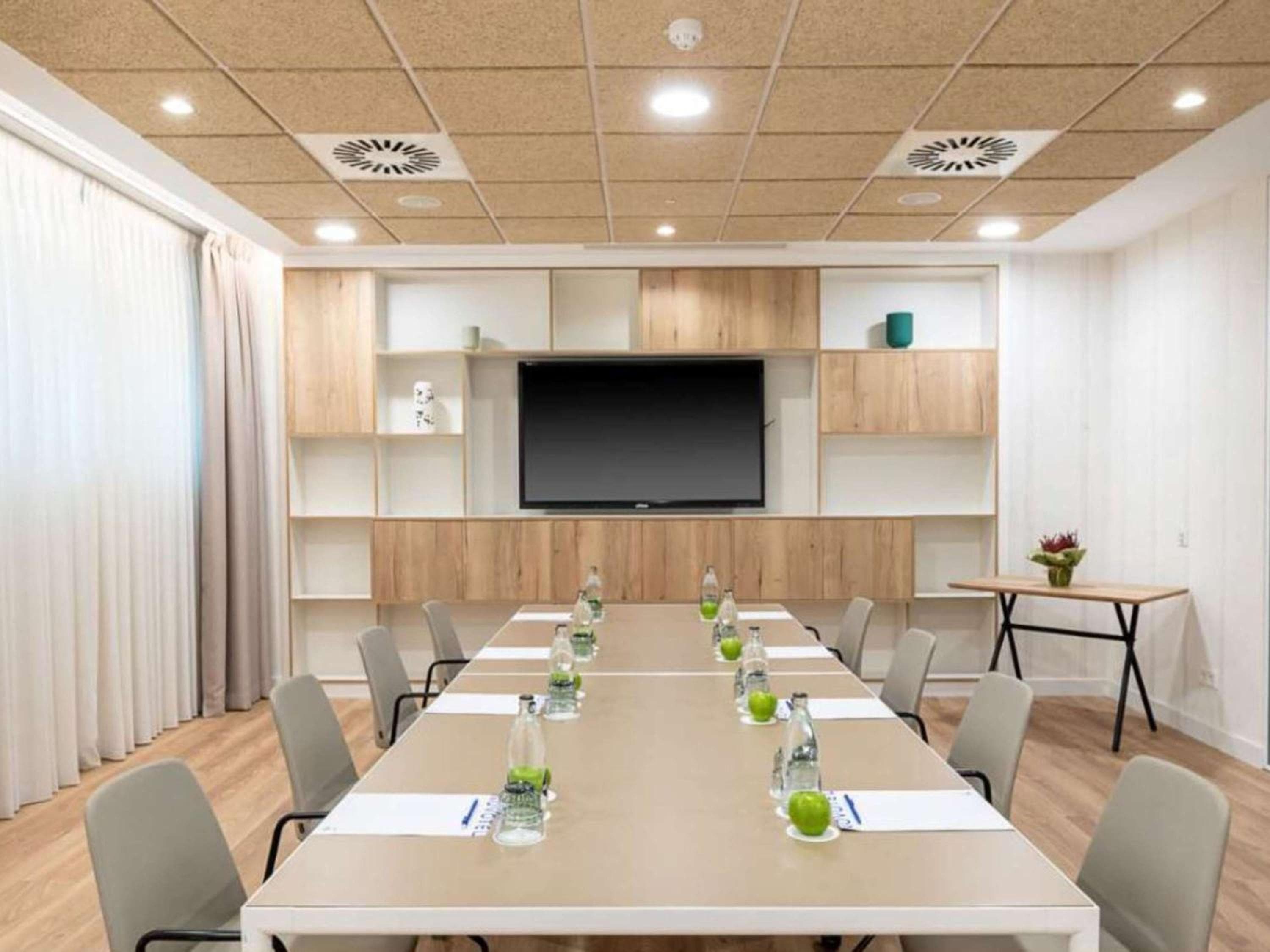 Novotel Madrid Feria and Airport — 26