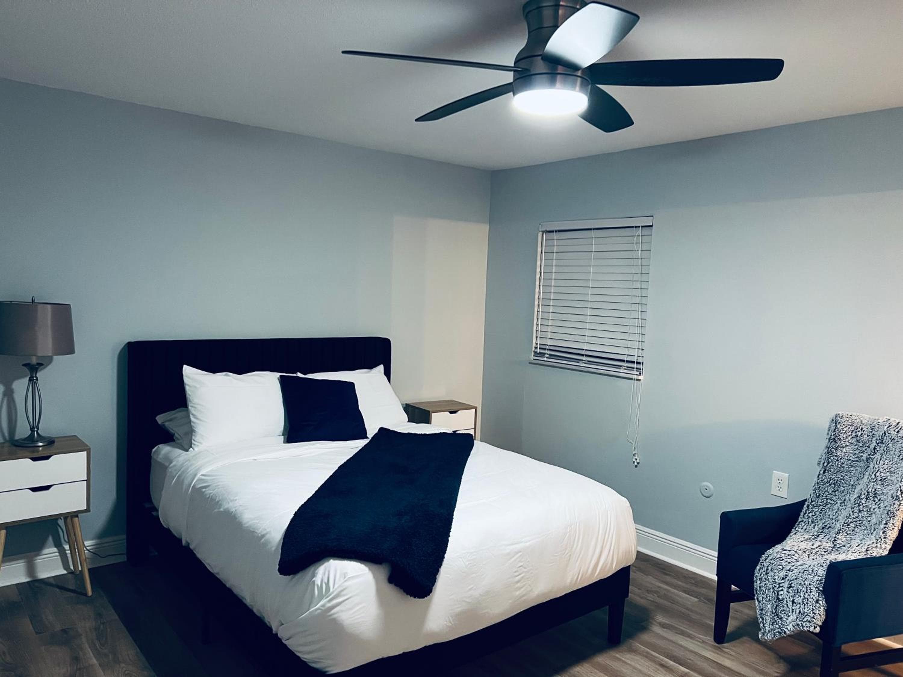 Spacious 4BR Home in Tampa Near Busch Gardens — 8