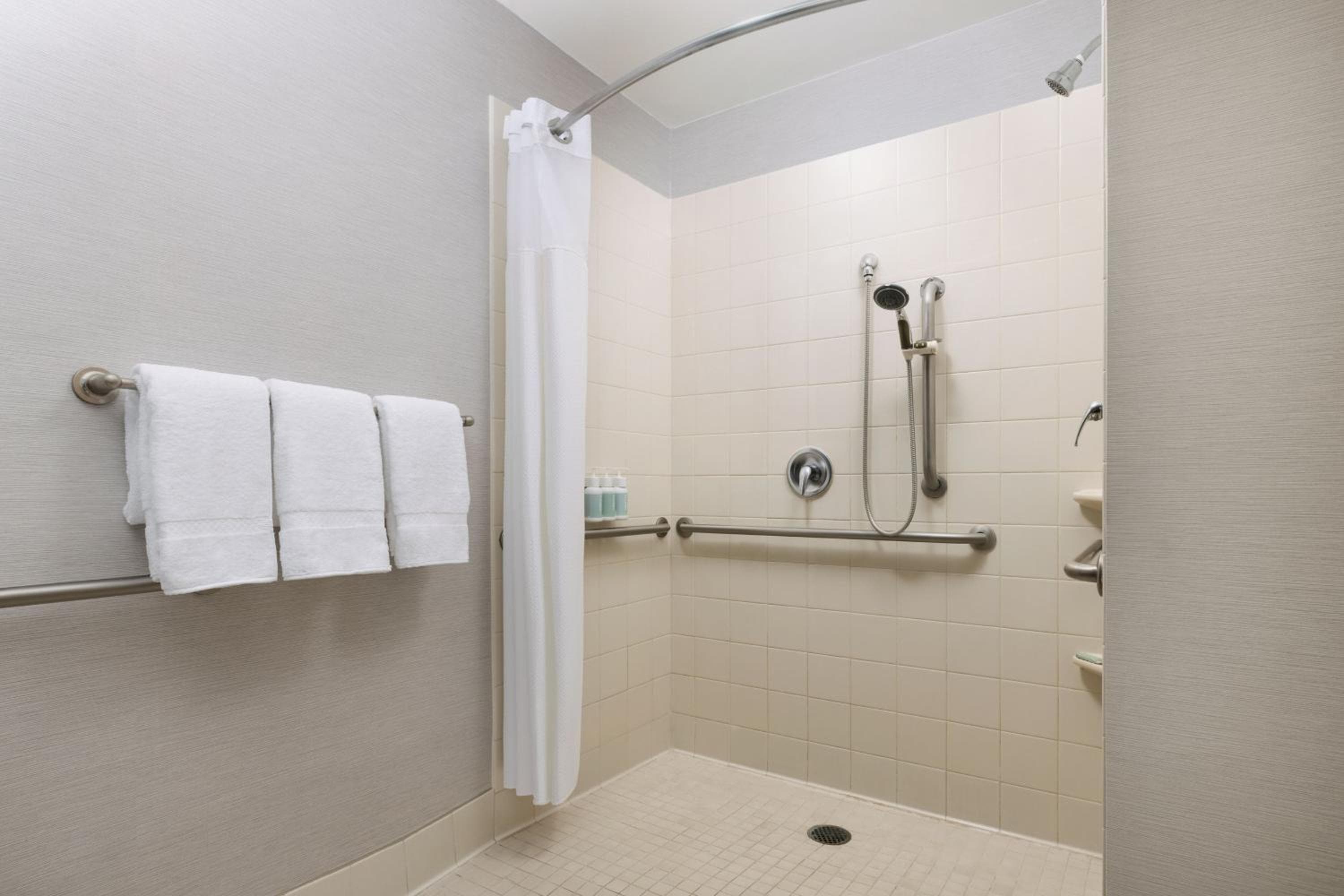 Courtyard By Marriott Las Vegas Stadium Area — 16