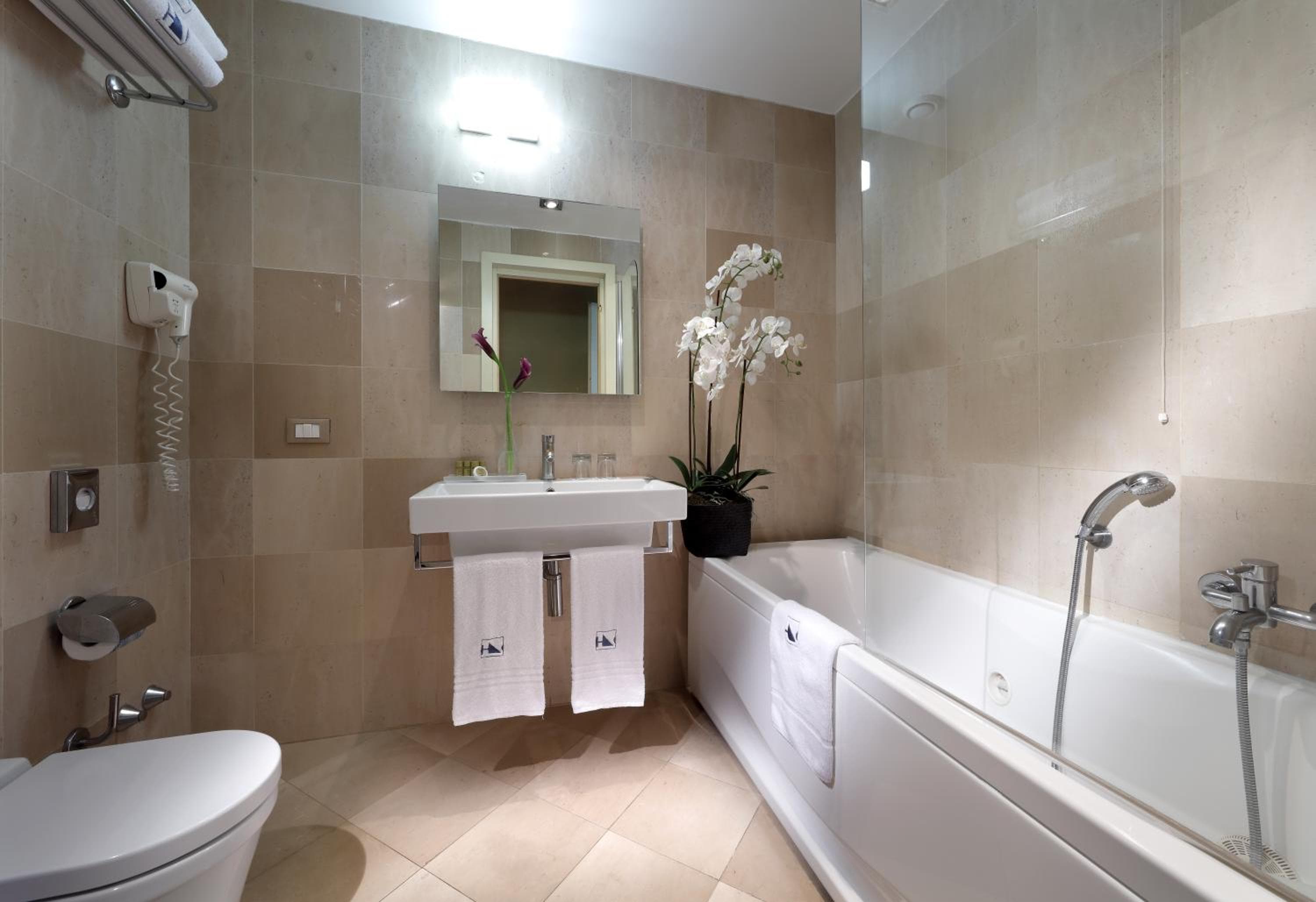 Mercure Roma Centro Saint John — 12