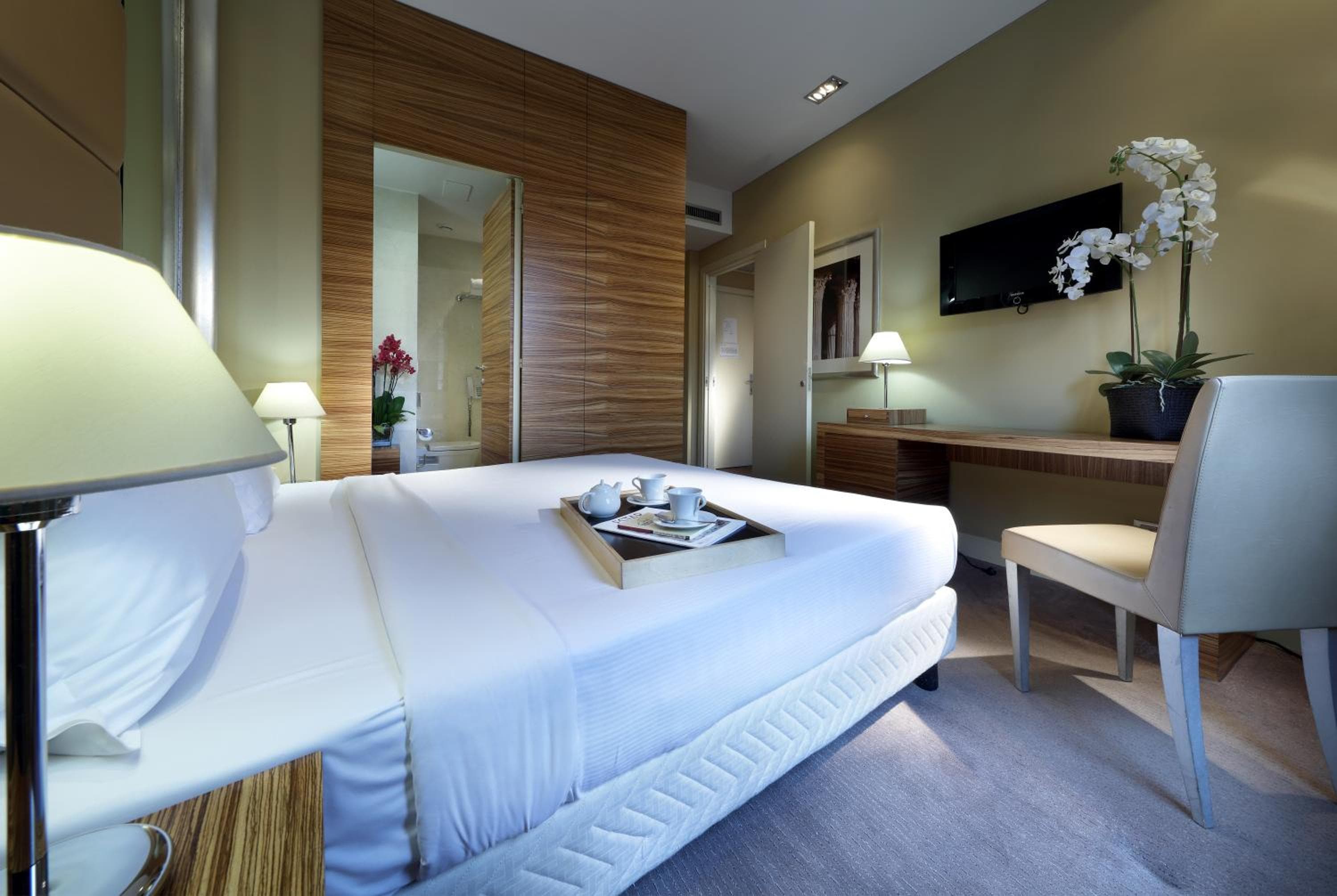 Mercure Roma Centro Saint John — 5