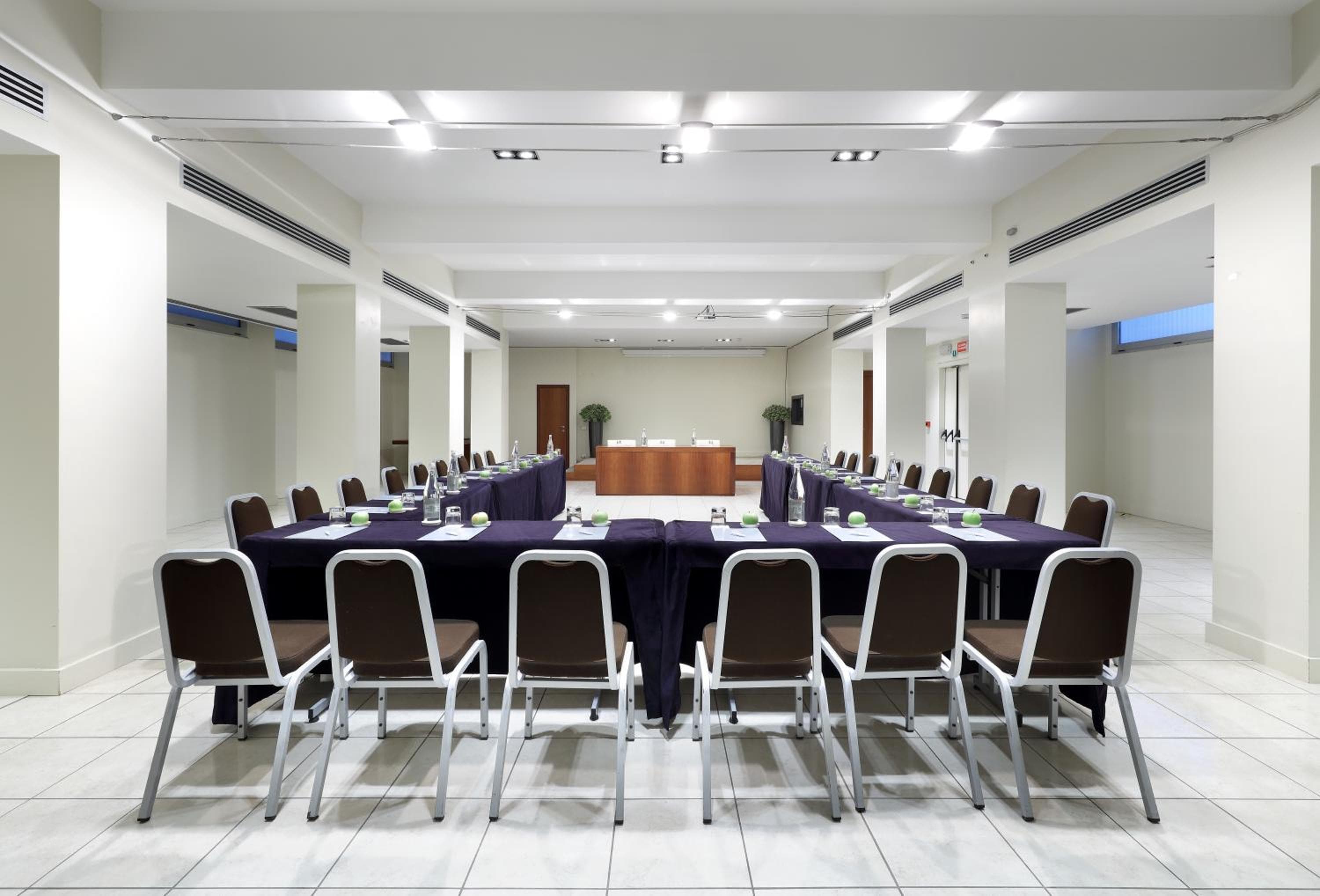 Mercure Roma Centro Saint John — 17