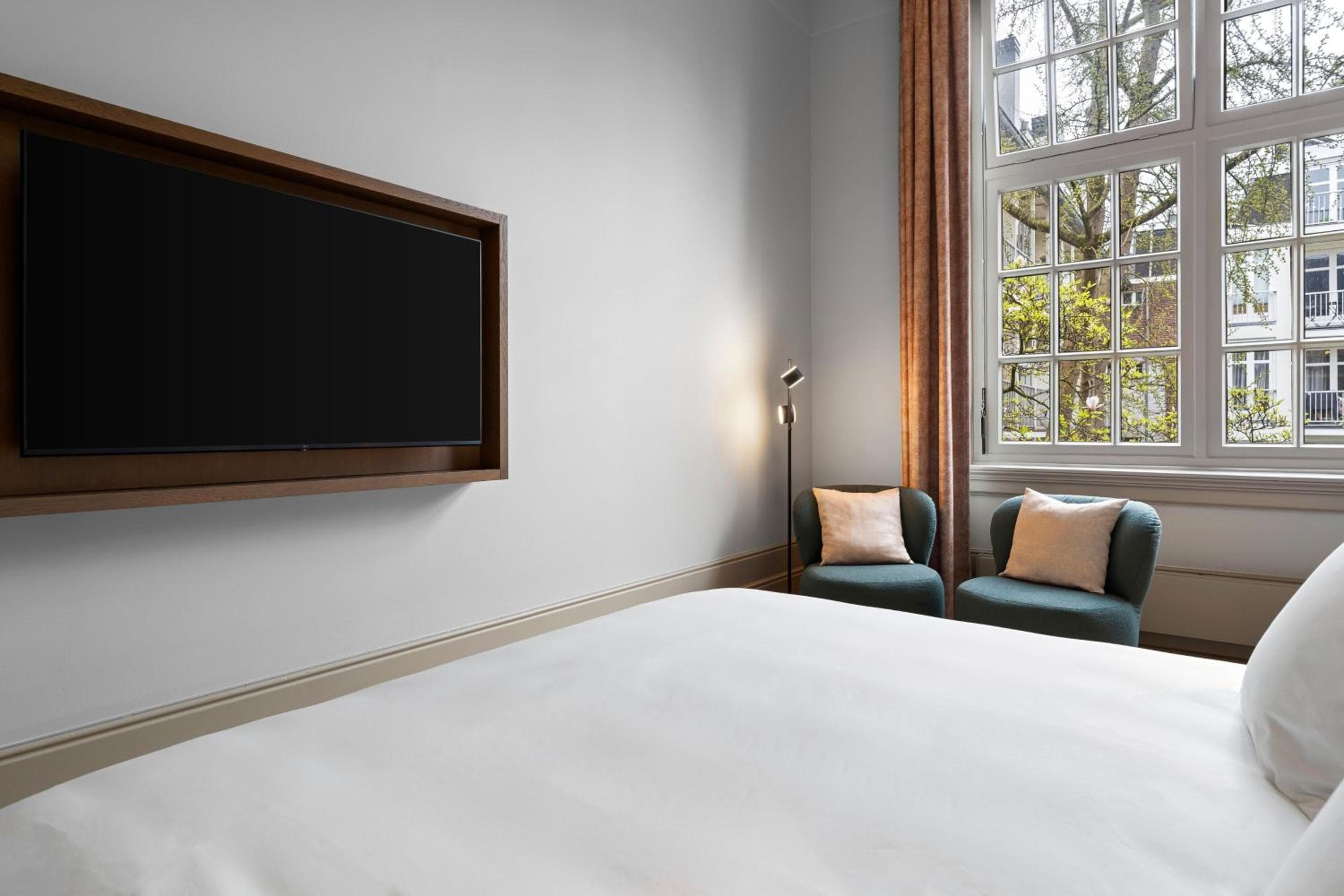 The College Hotel Ámsterdam, colección de autógrafos — 20