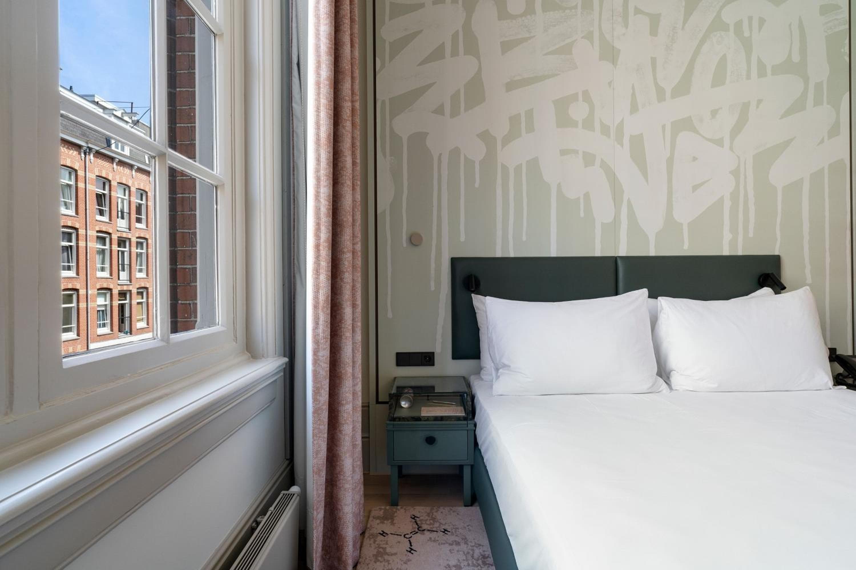 The College Hotel Amsterdam, Autograph Collection — 28